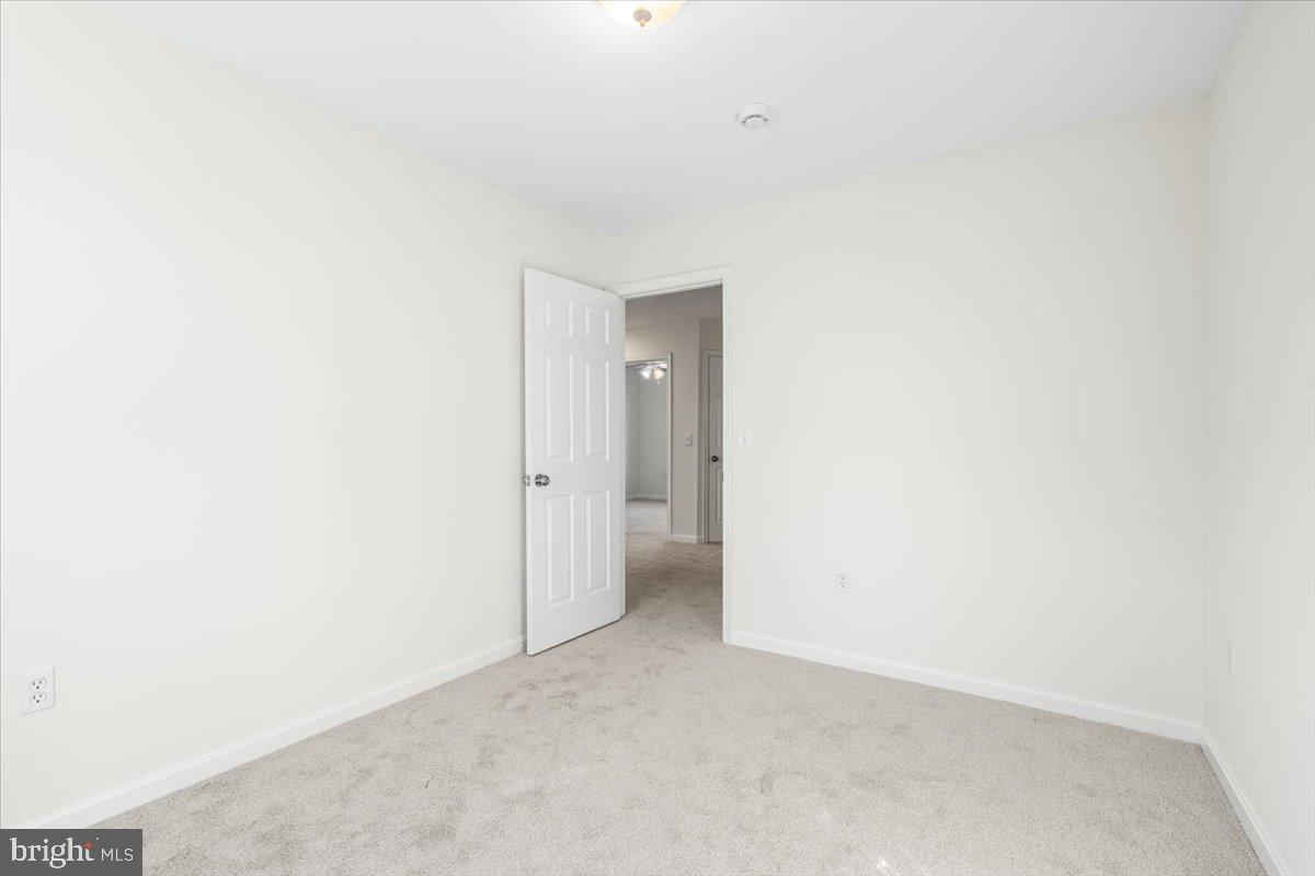 FOXFIELD AT MIDDLETOWN - Residential