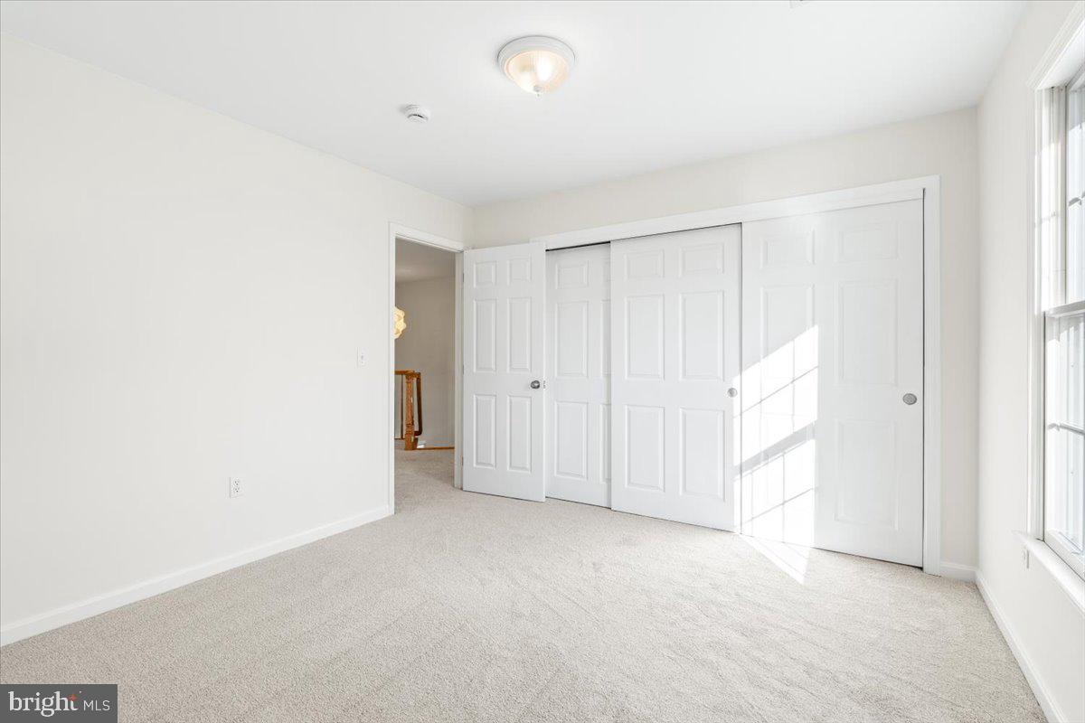 FOXFIELD AT MIDDLETOWN - Residential