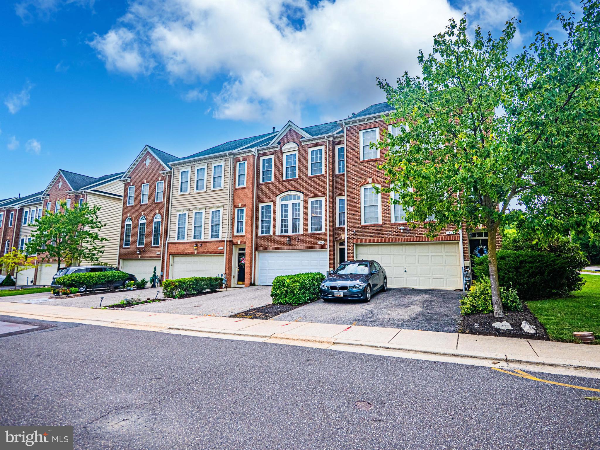 1504 RUTLAND WAY