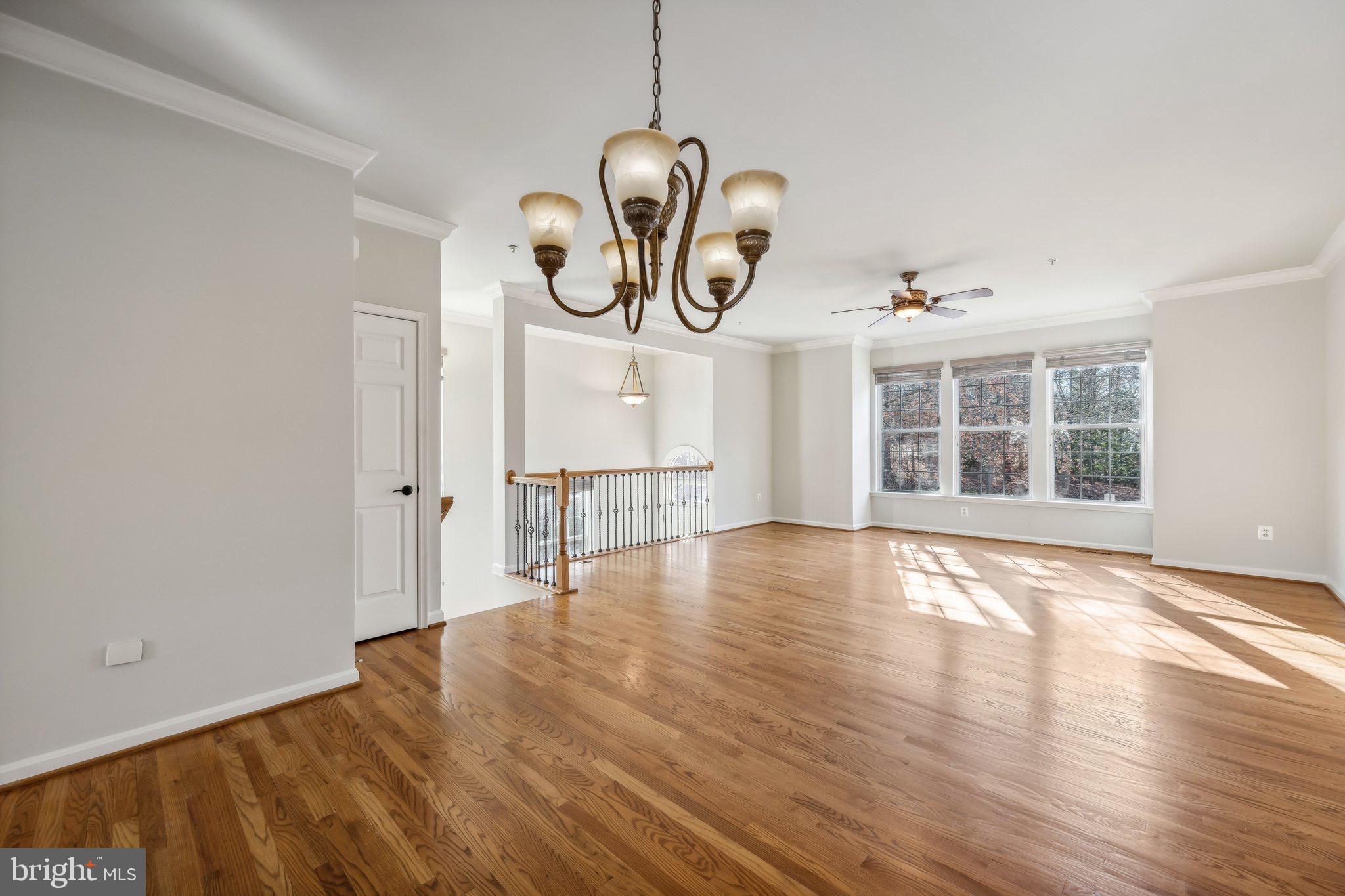 SOUTH RIVER COLONY - Residential