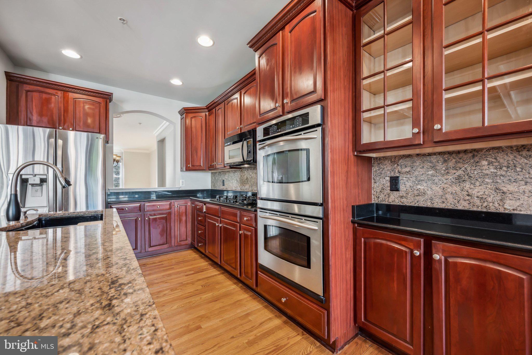 SOUTH RIVER COLONY - Residential