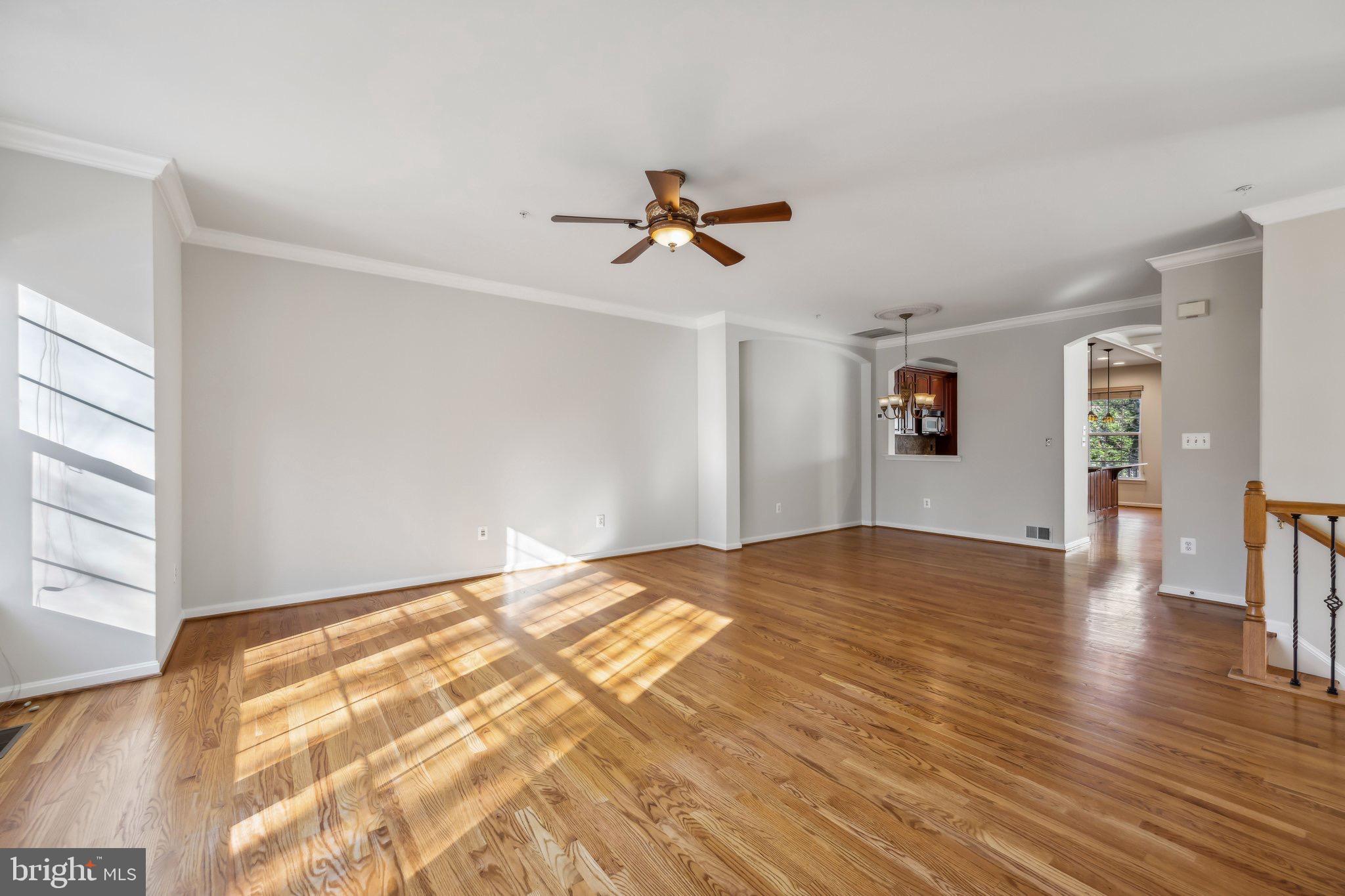 SOUTH RIVER COLONY - Residential