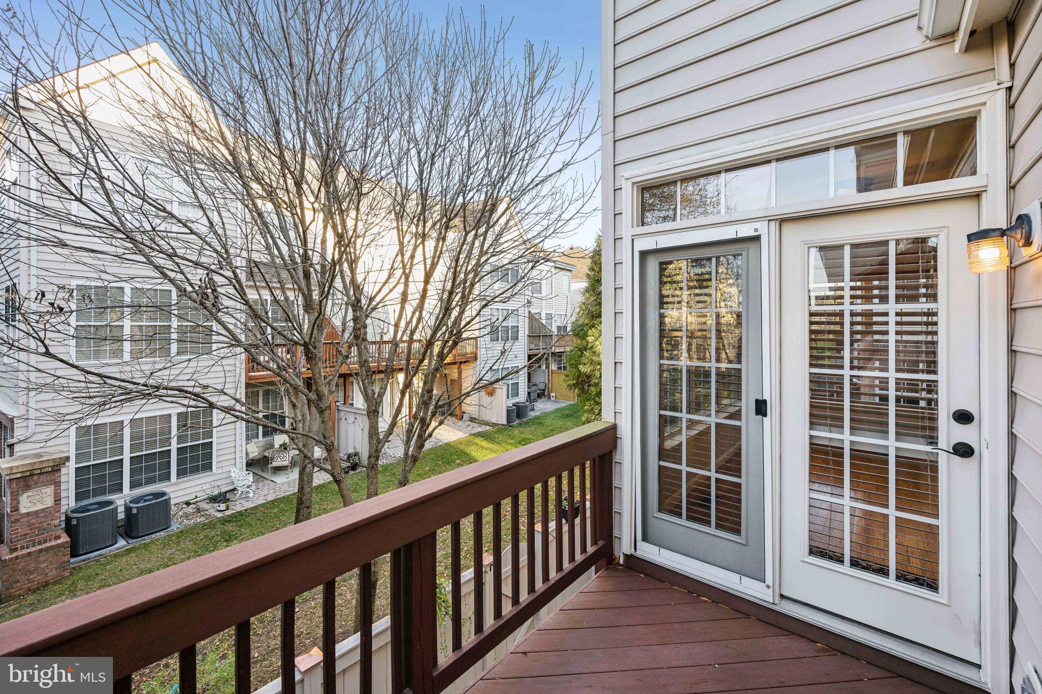 SOUTH RIVER COLONY - Residential