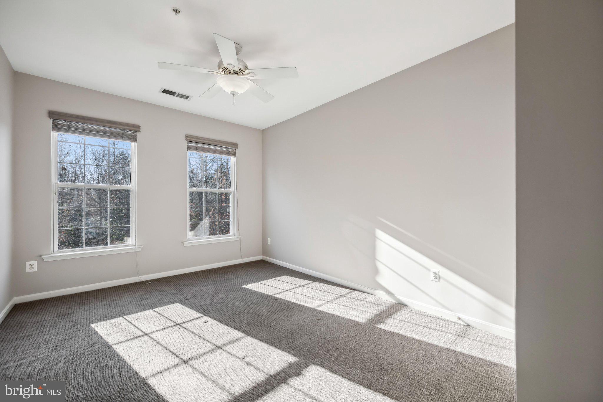 SOUTH RIVER COLONY - Residential