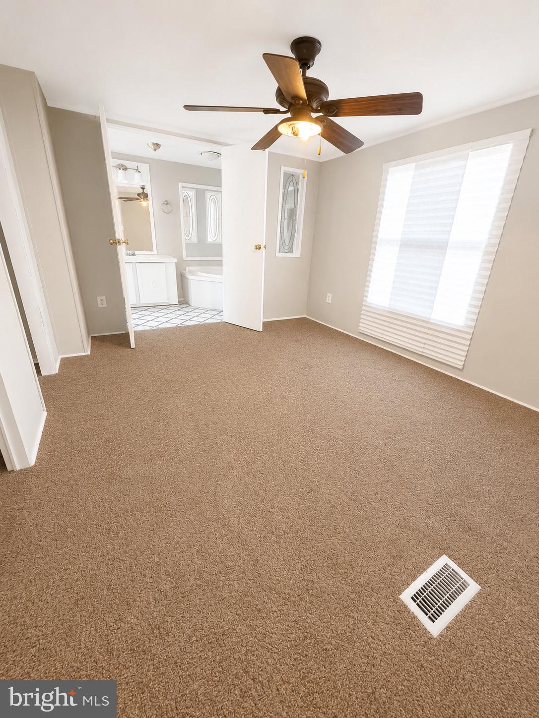 53 CRESTWOOD DRIVE 53