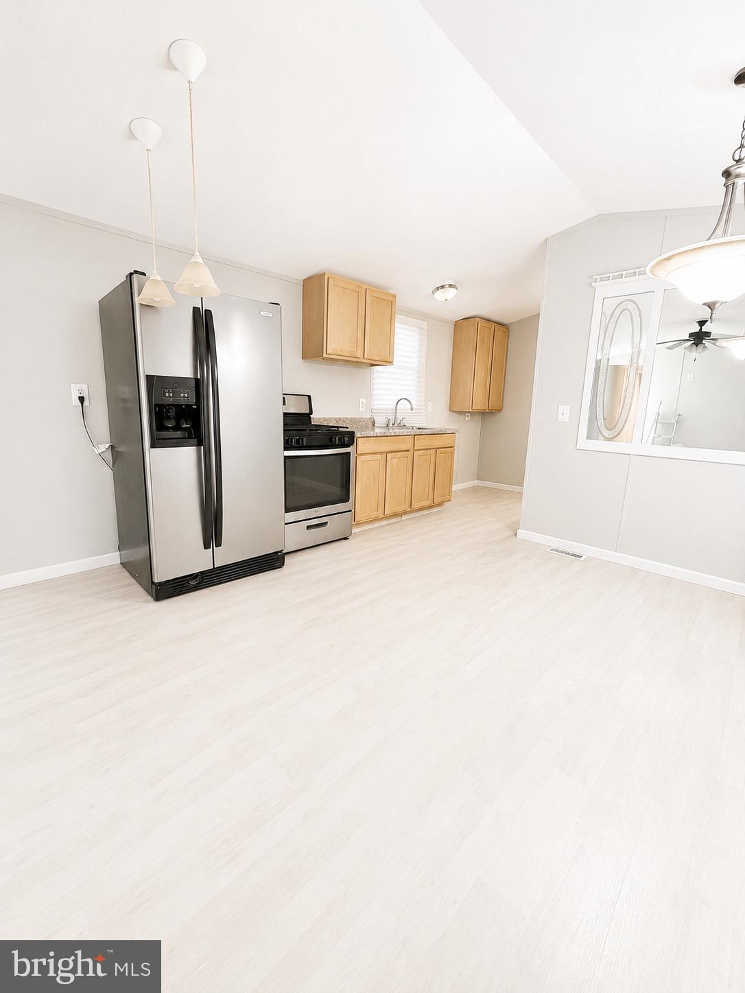 53 CRESTWOOD DRIVE 53