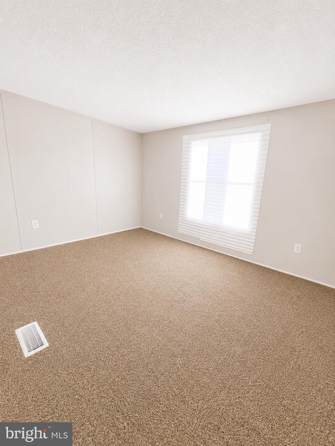 53 CRESTWOOD DRIVE 53