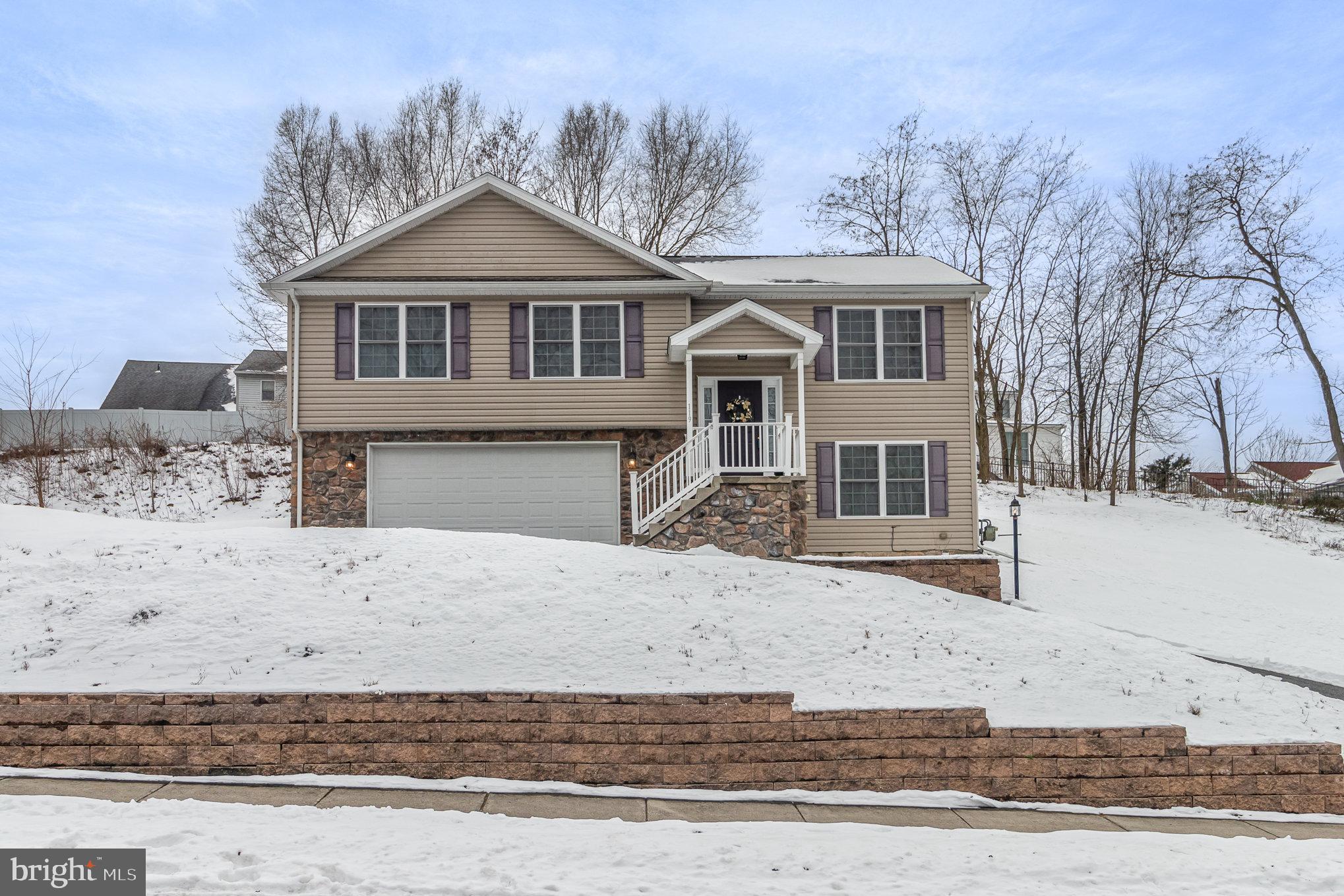PHEASANT RIDGE - Residential