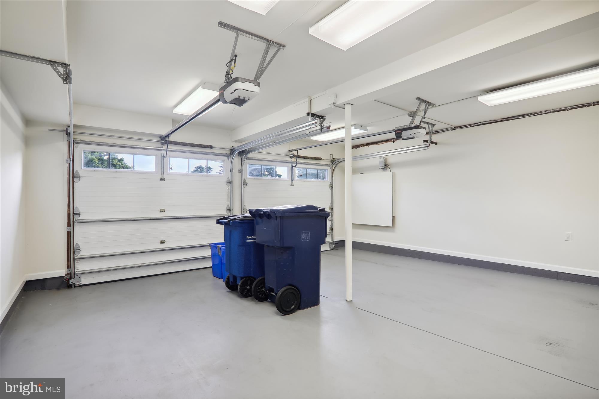 COUNTRYSIDE - Residential