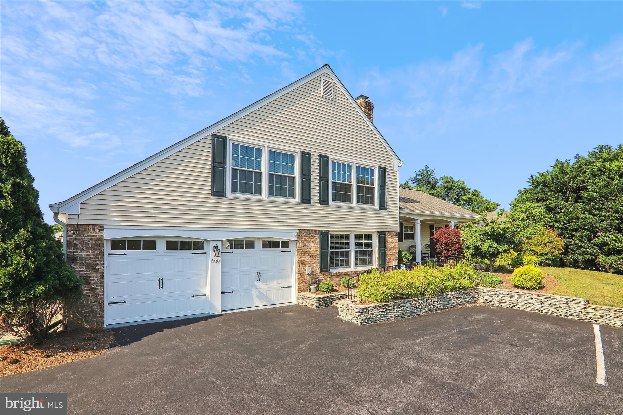 COUNTRYSIDE - Residential