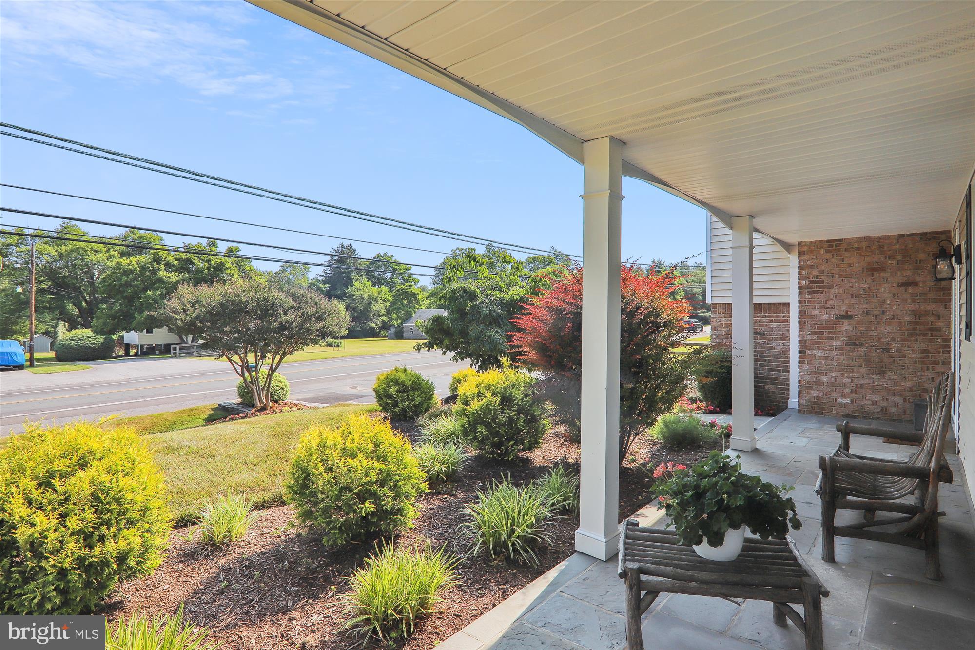 COUNTRYSIDE - Residential