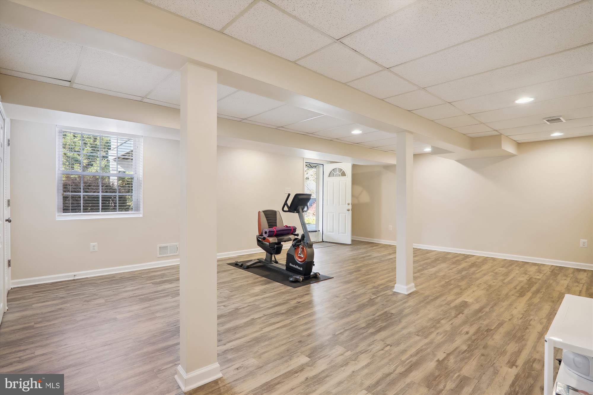 COUNTRYSIDE - Residential