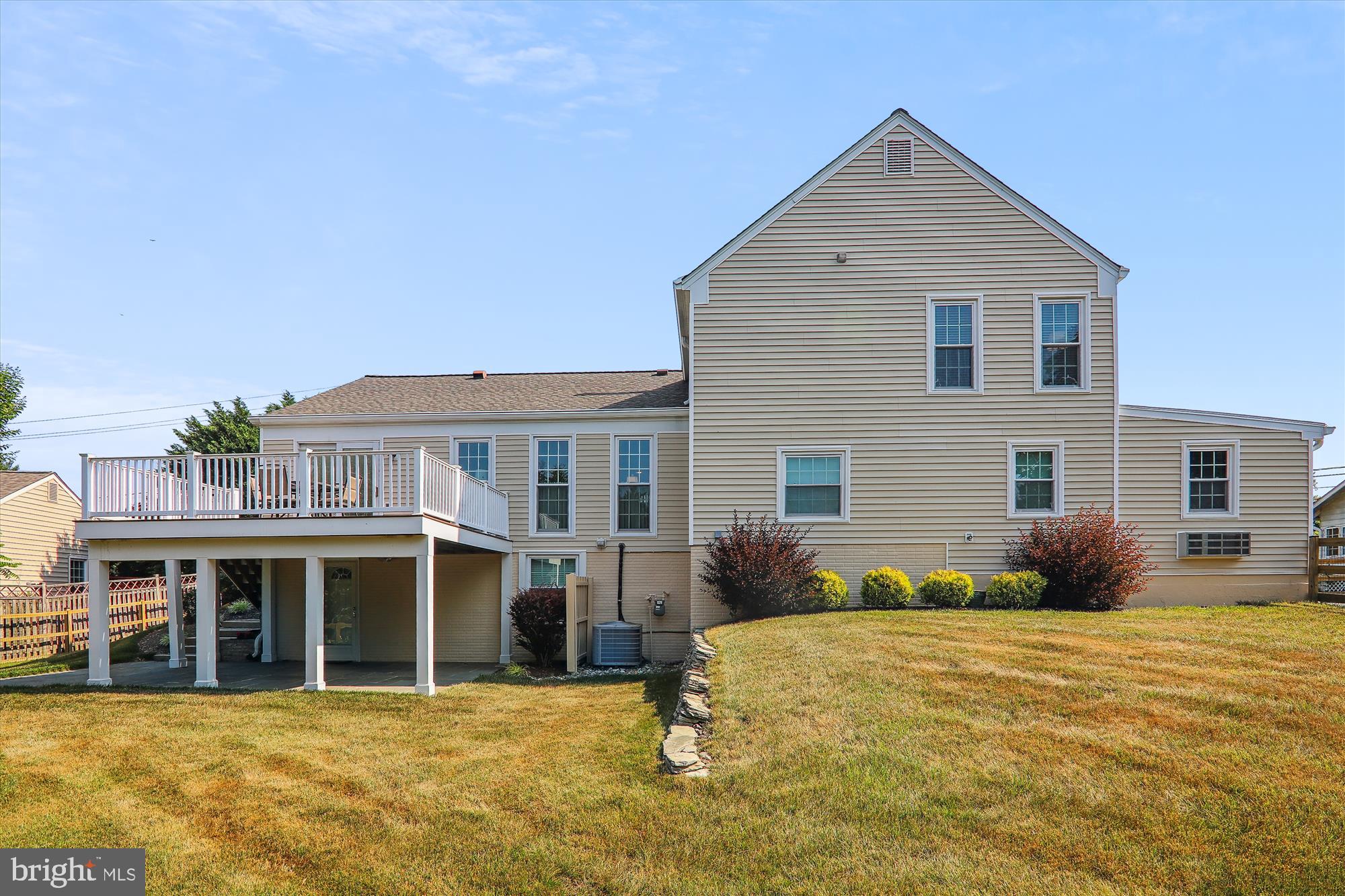 COUNTRYSIDE - Residential