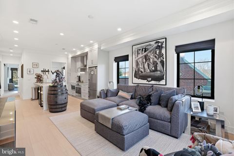 2642 39TH STREET NW 6 WASHINGTON DC 20007