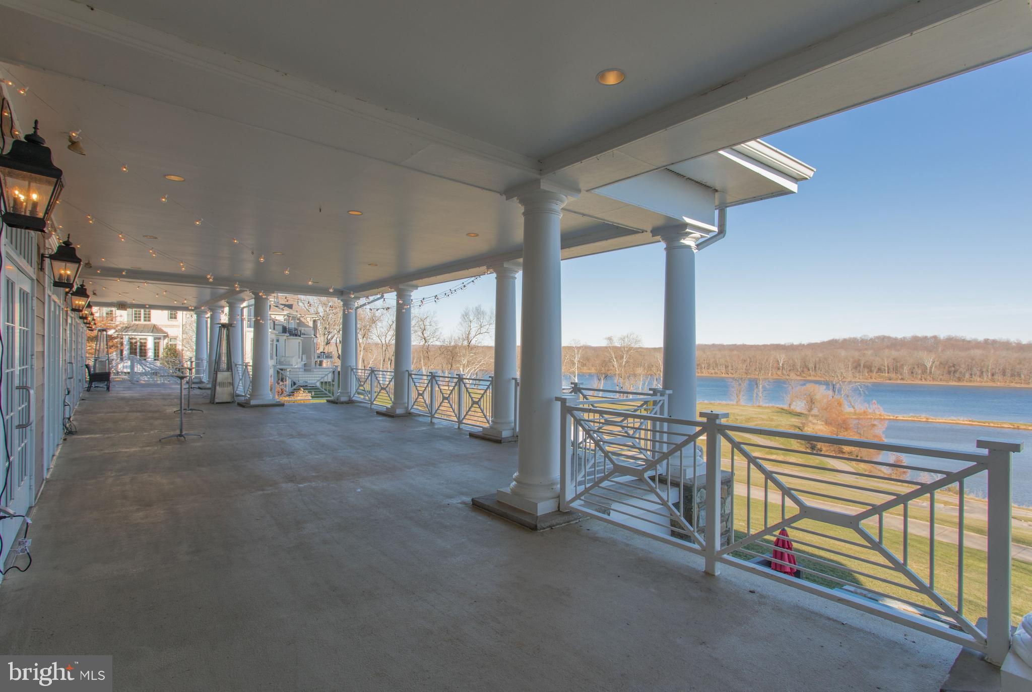 RIVER CREEK - Residential