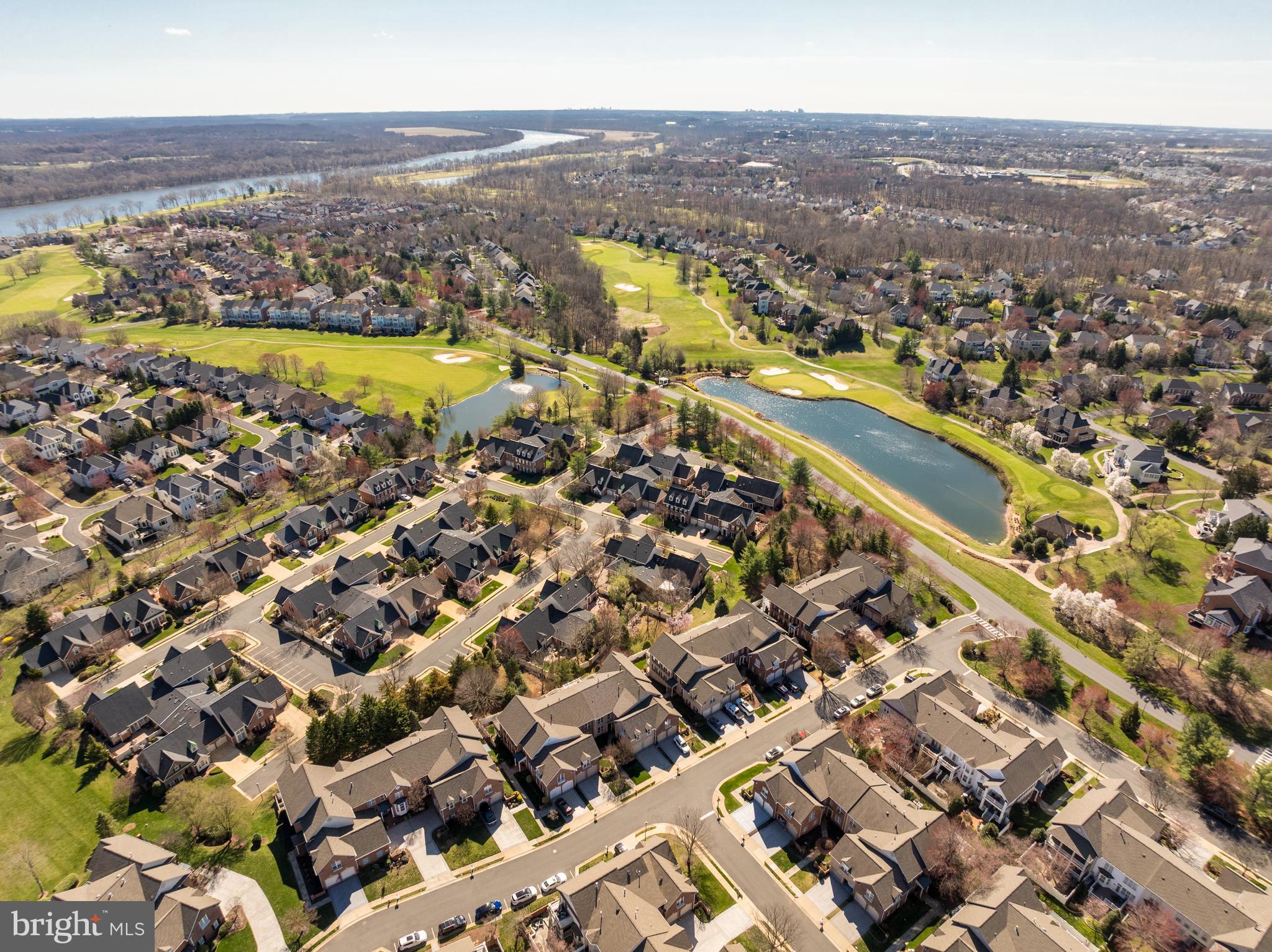 RIVER CREEK - Residential