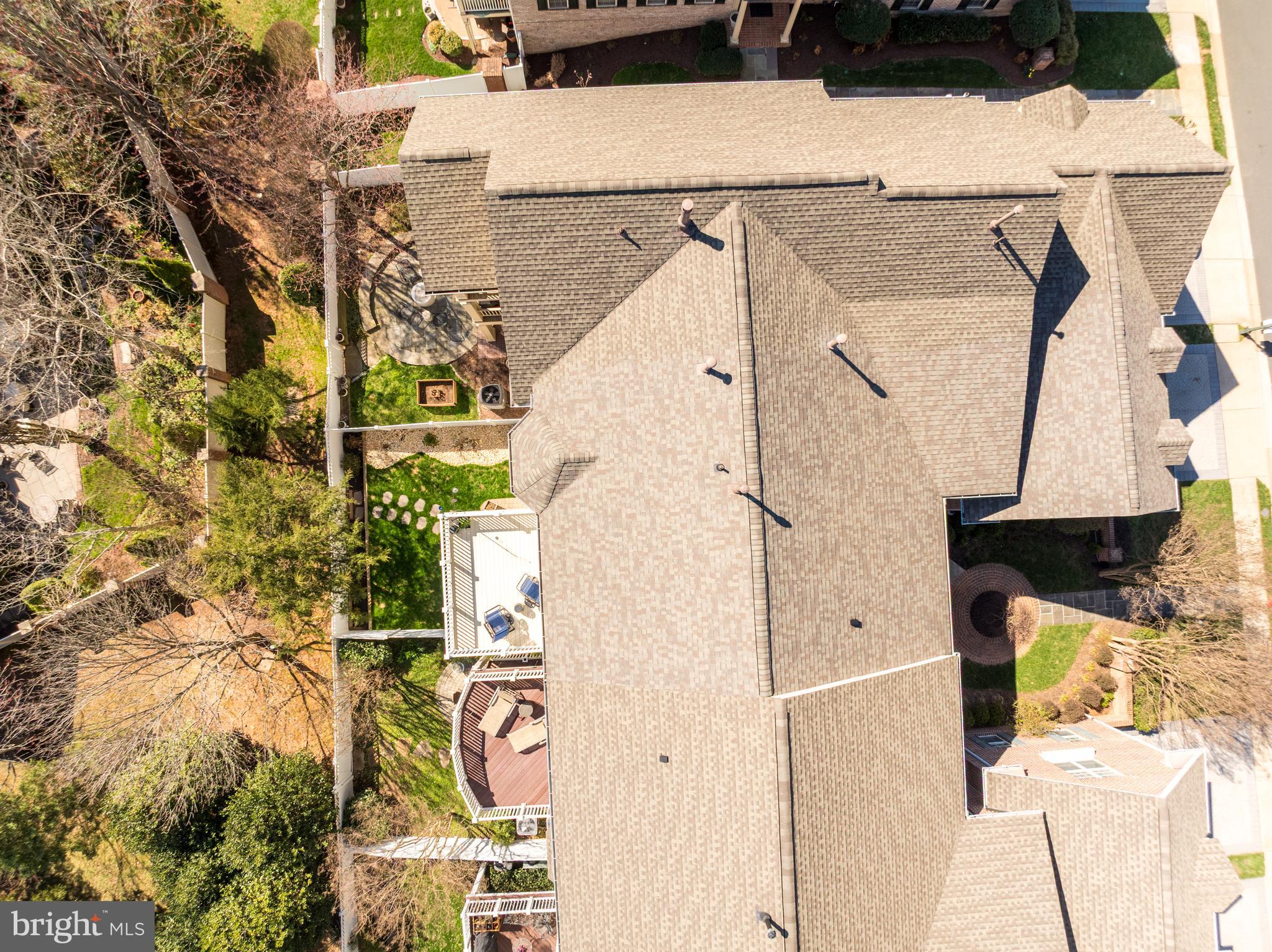 RIVER CREEK - Residential