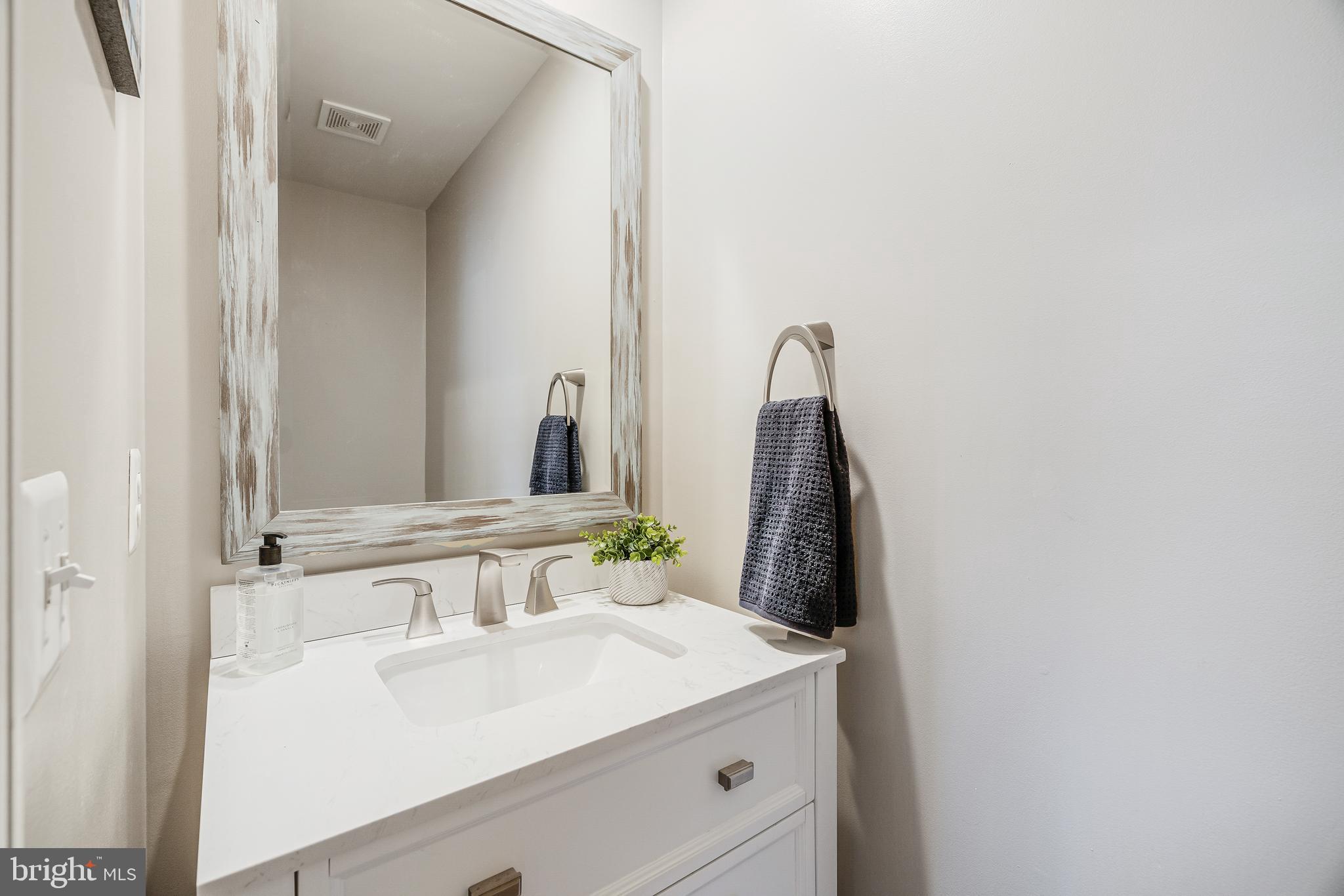 RIVER CREEK - Residential