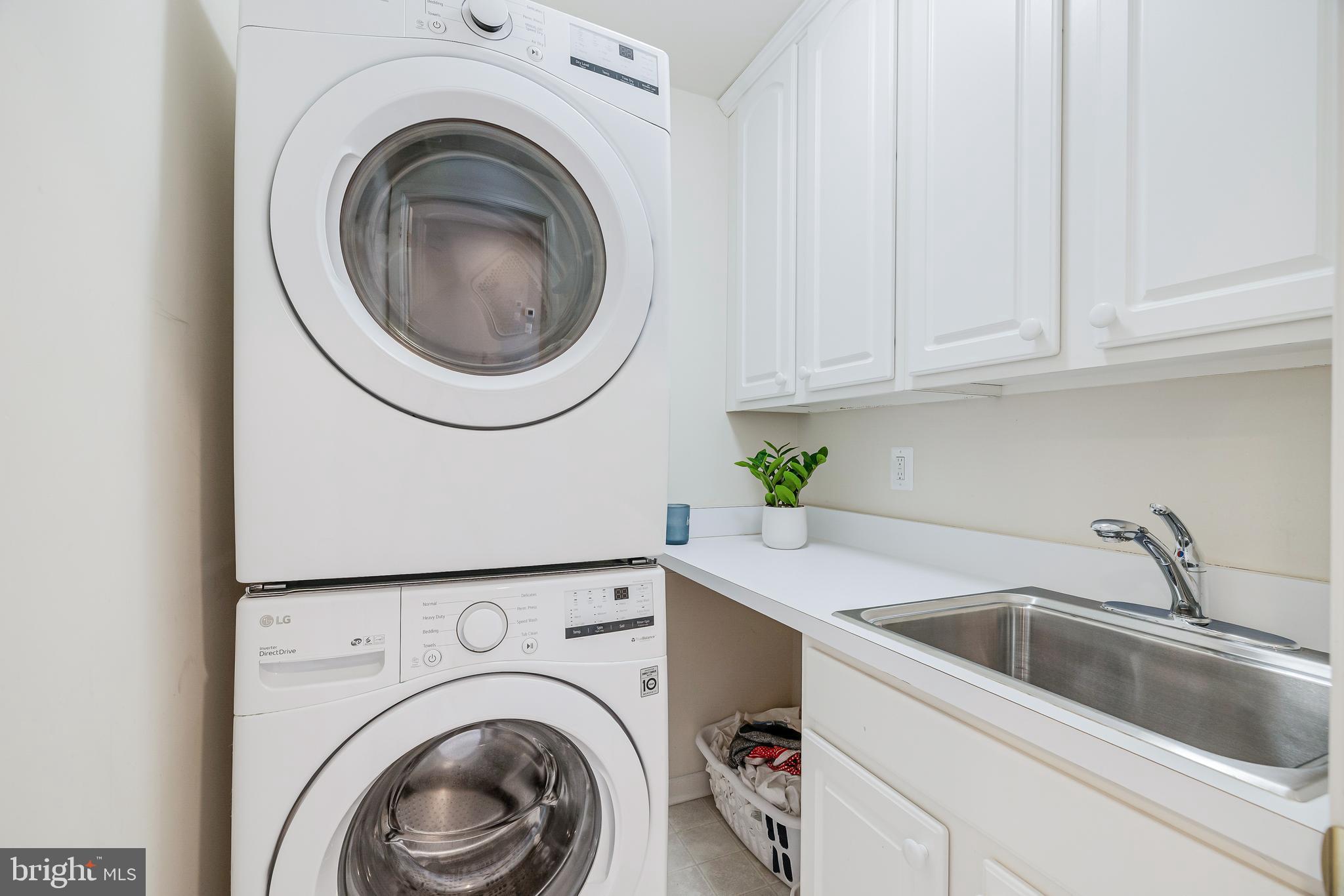 RIVER CREEK - Residential