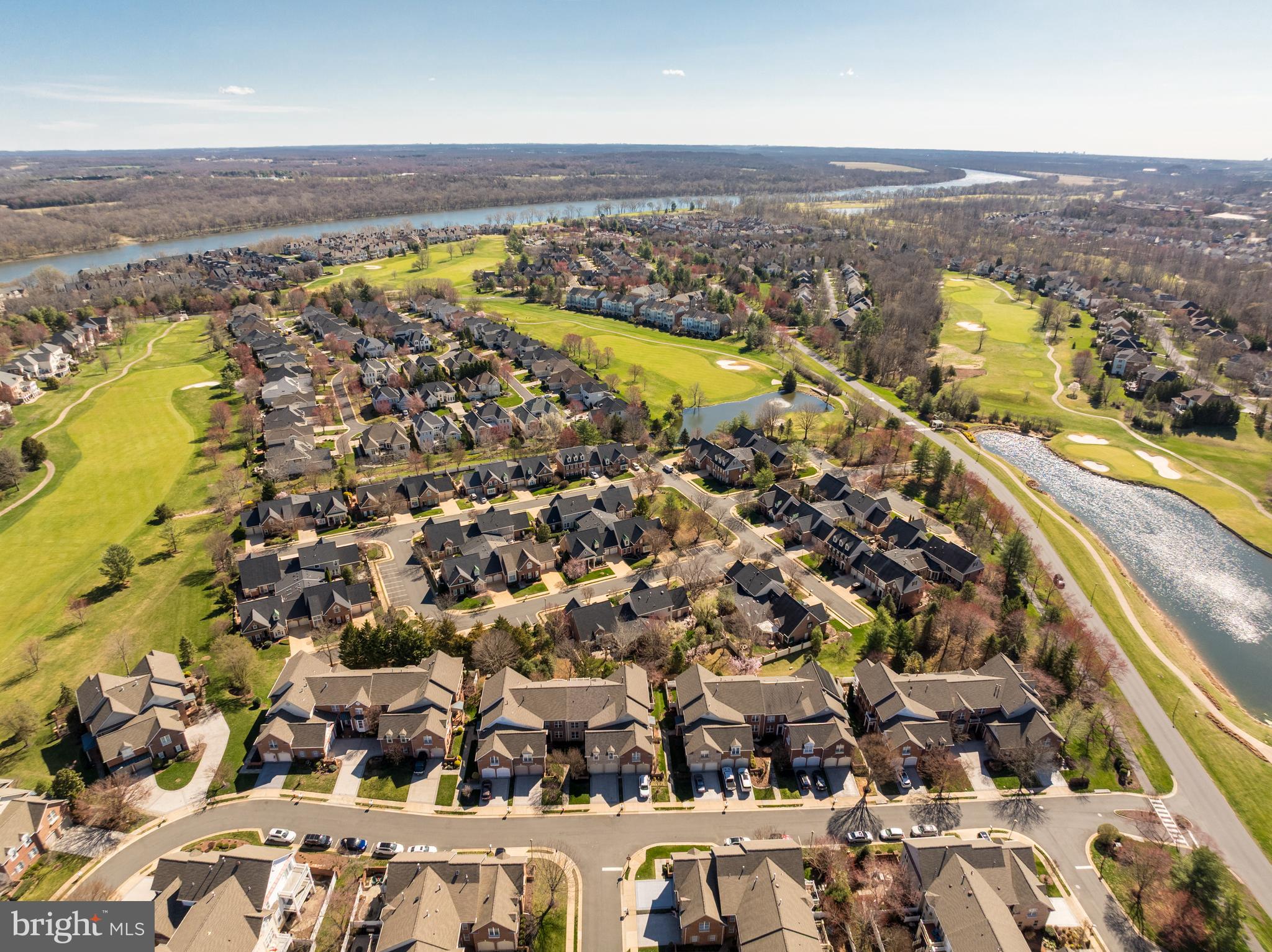 RIVER CREEK - Residential