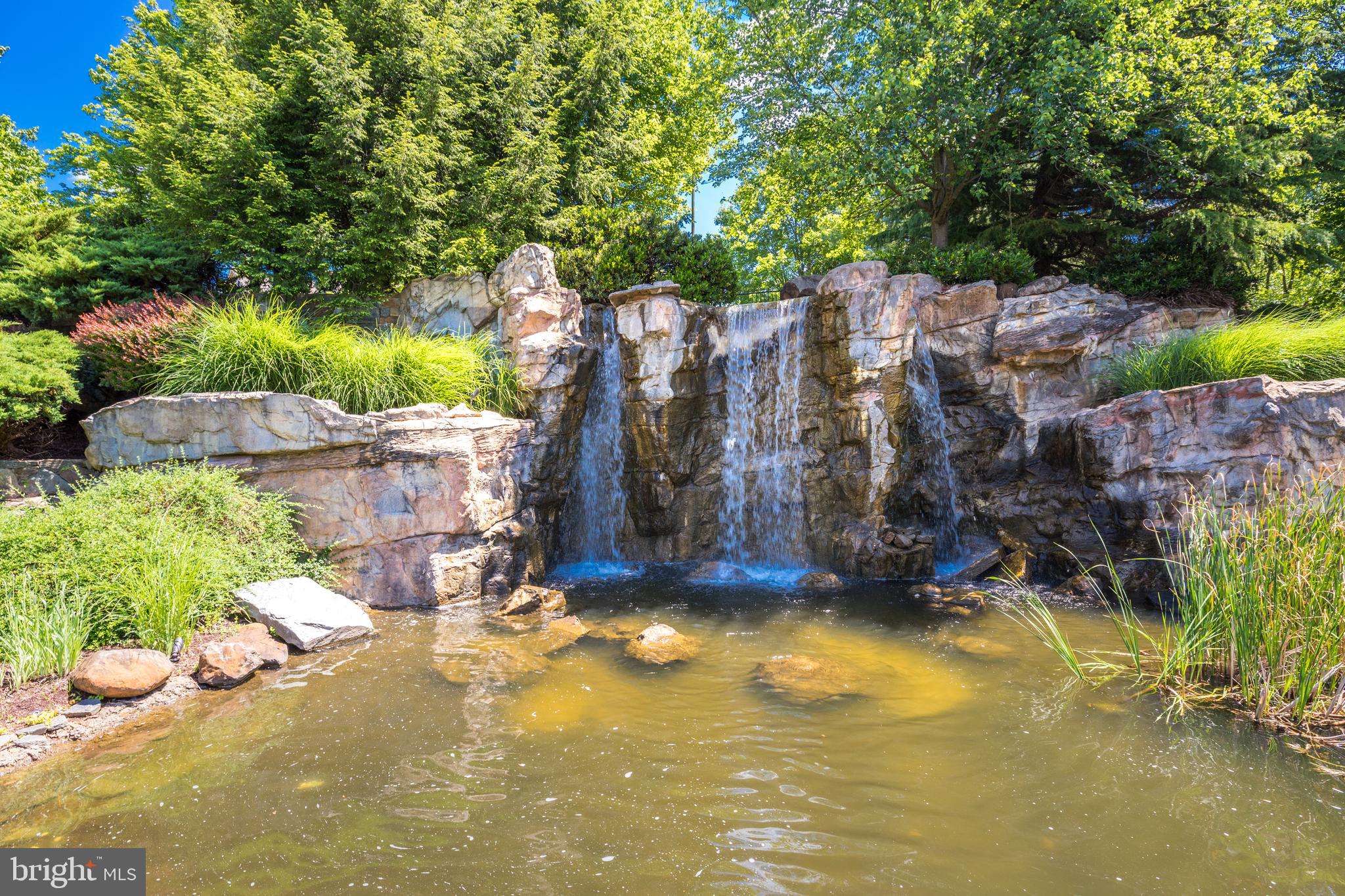 RIVER CREEK - Residential