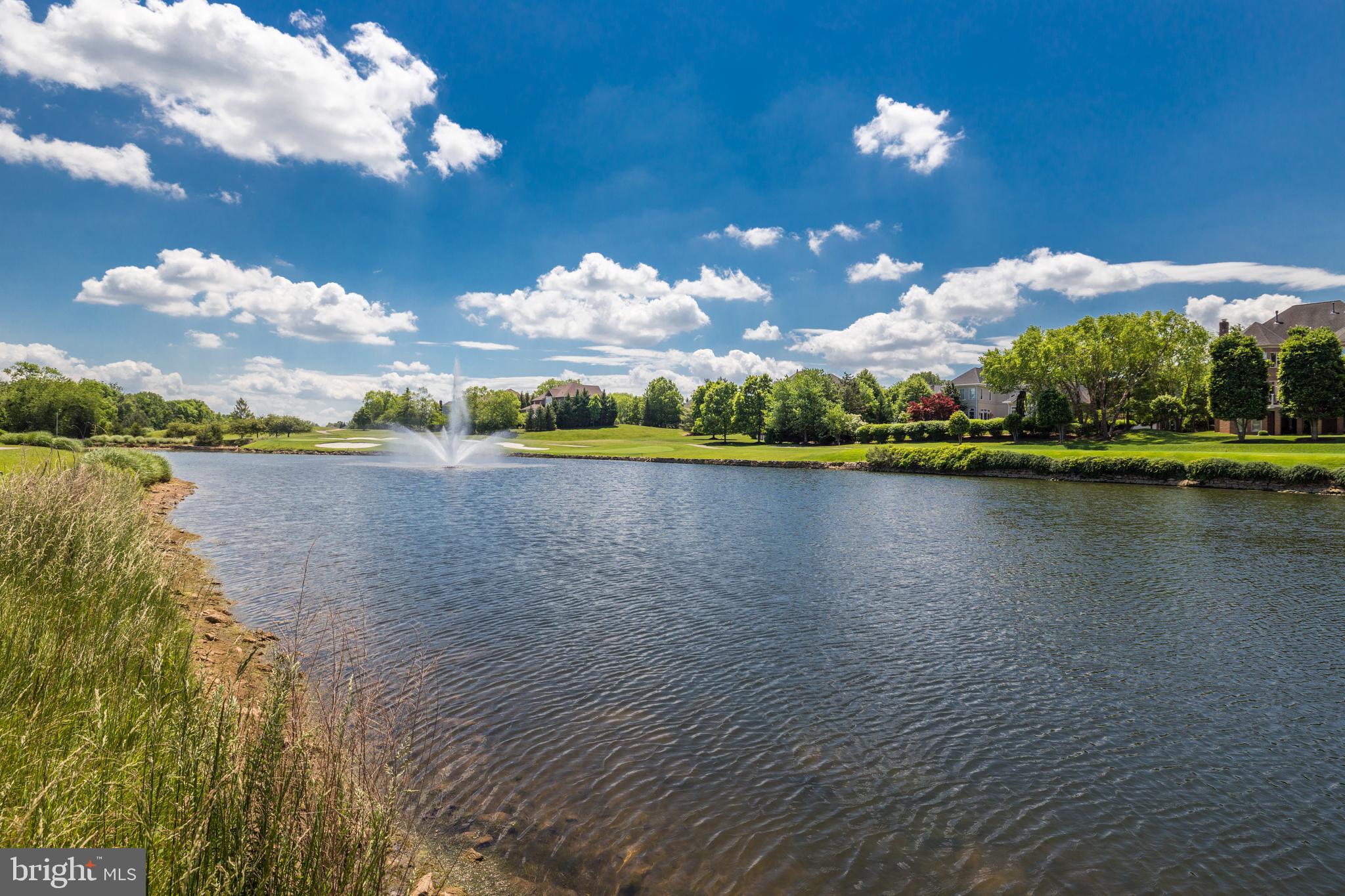 RIVER CREEK - Residential