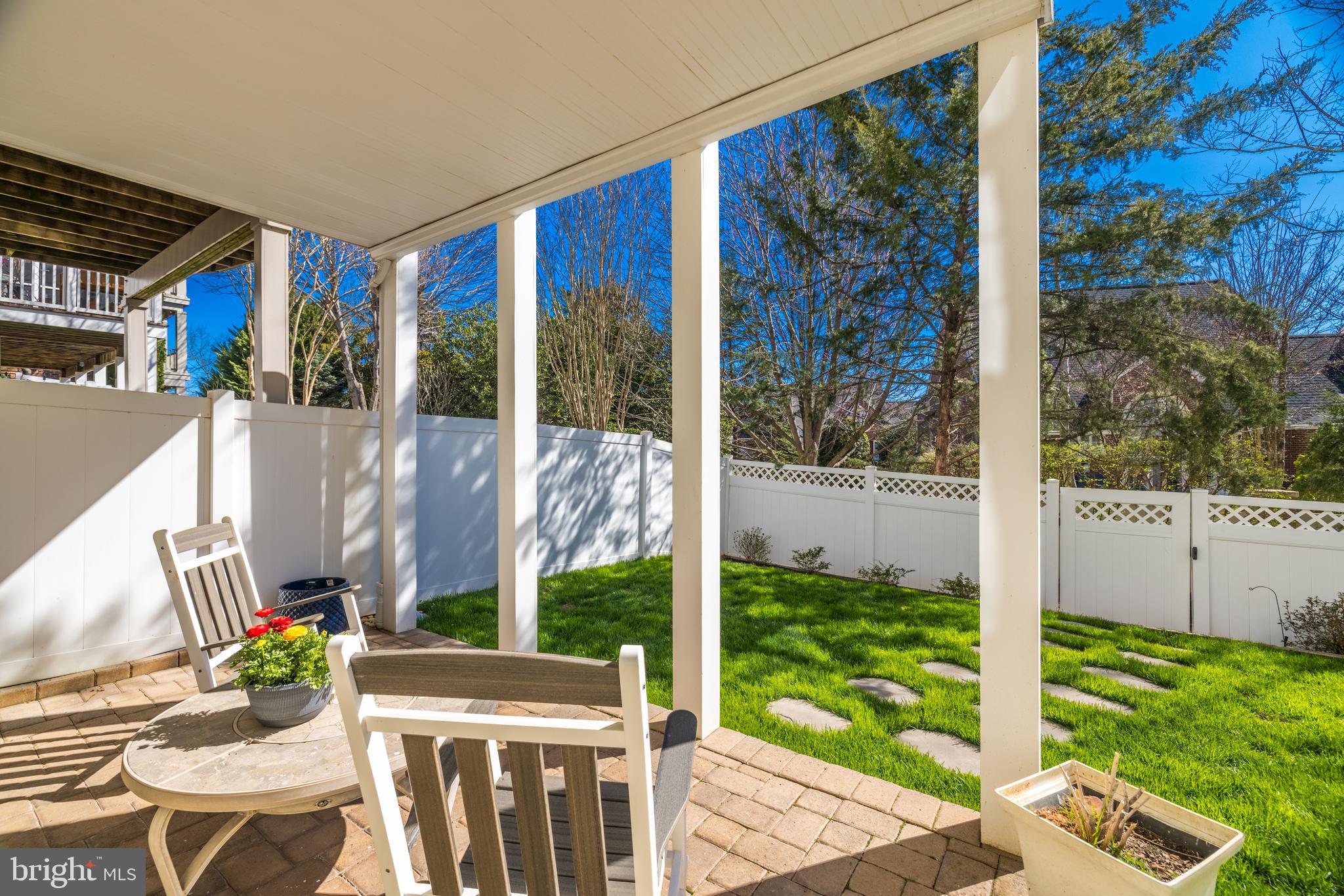 RIVER CREEK - Residential