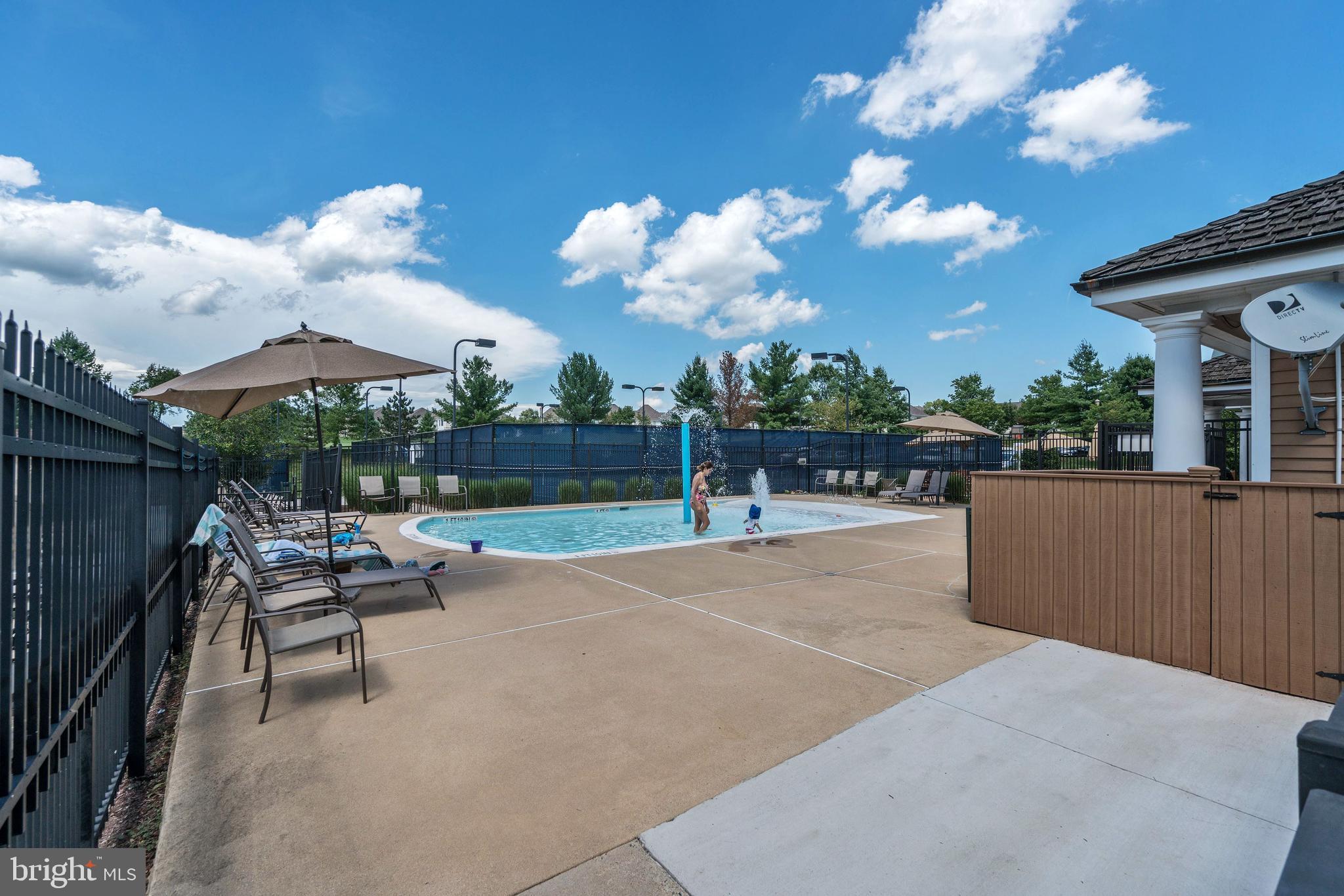 RIVER CREEK - Residential