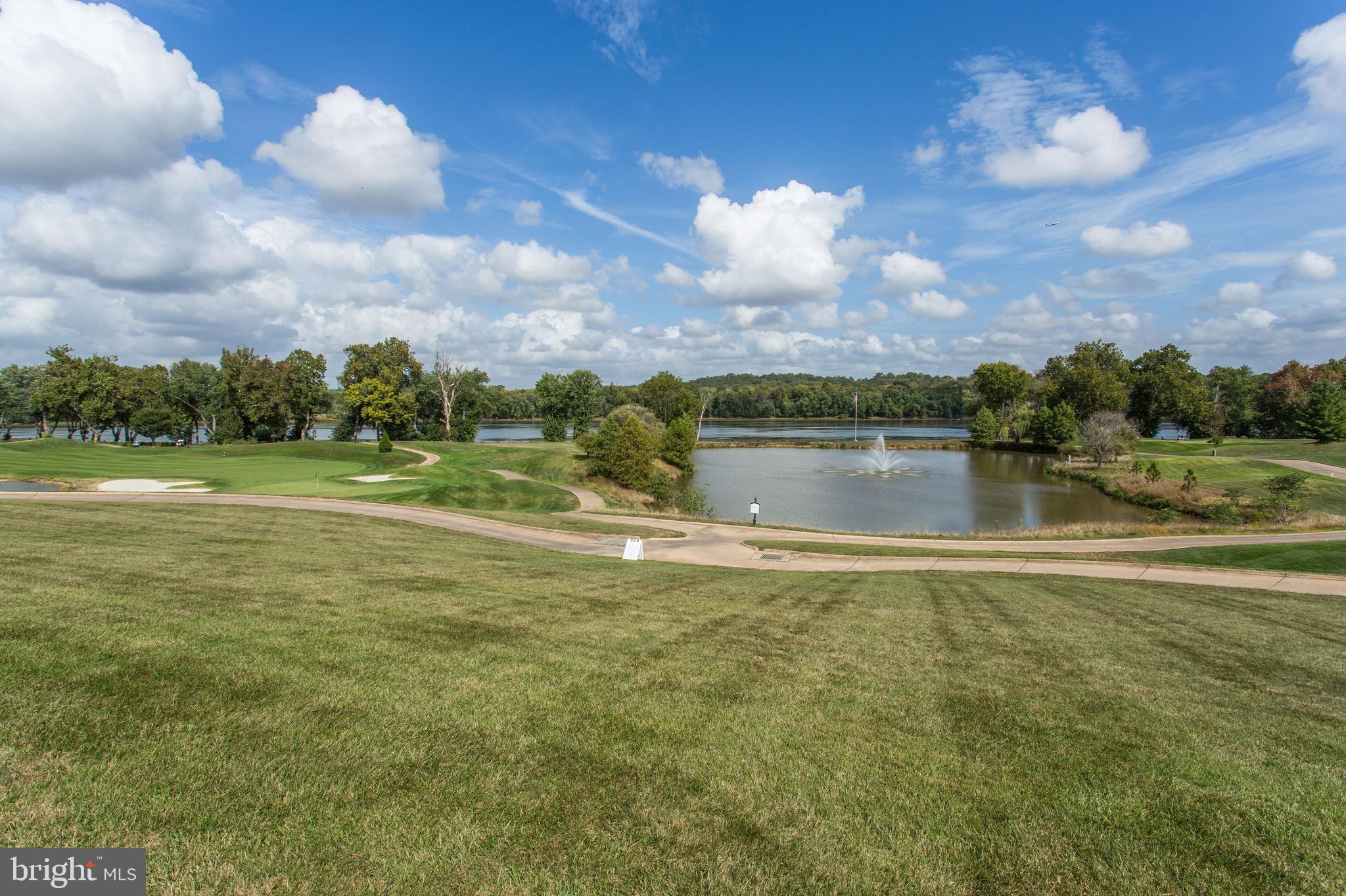 RIVER CREEK - Residential