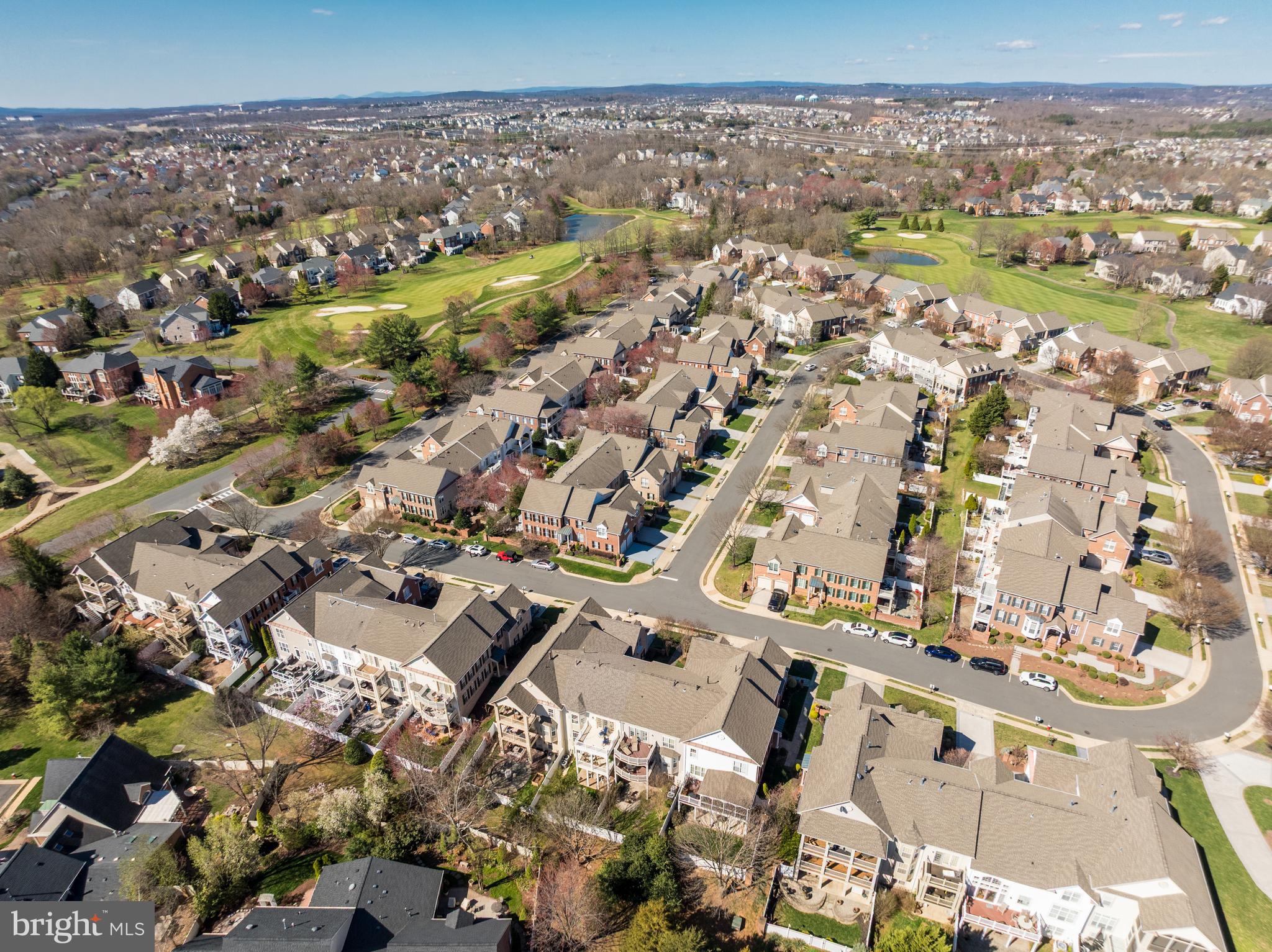 RIVER CREEK - Residential