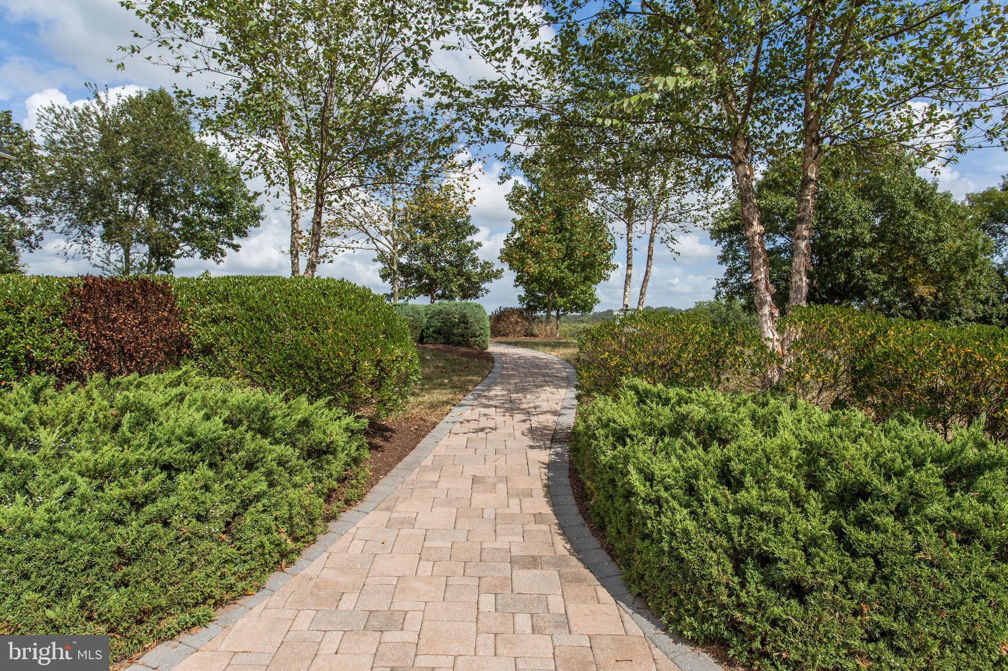 RIVER CREEK - Residential