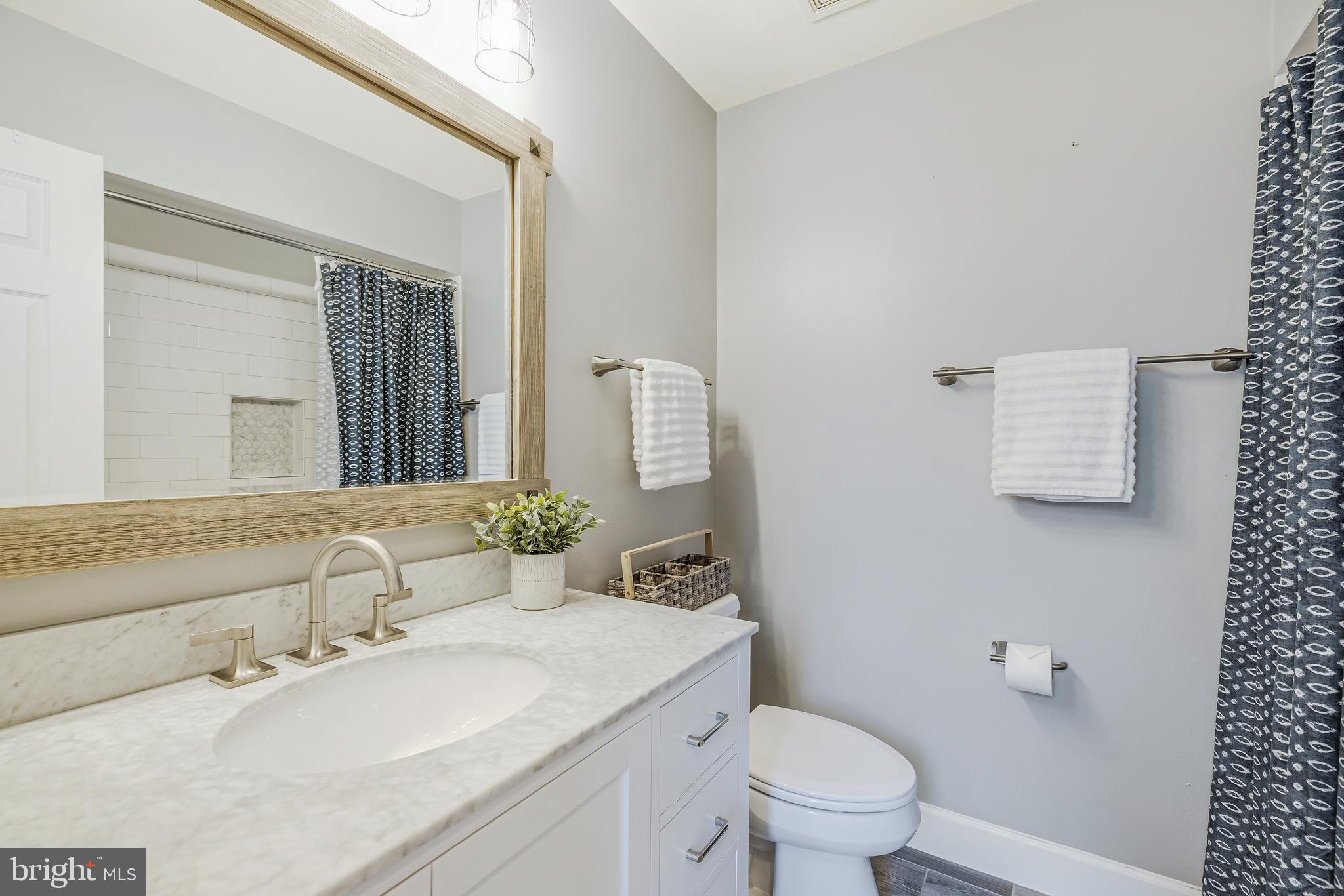 RIVER CREEK - Residential