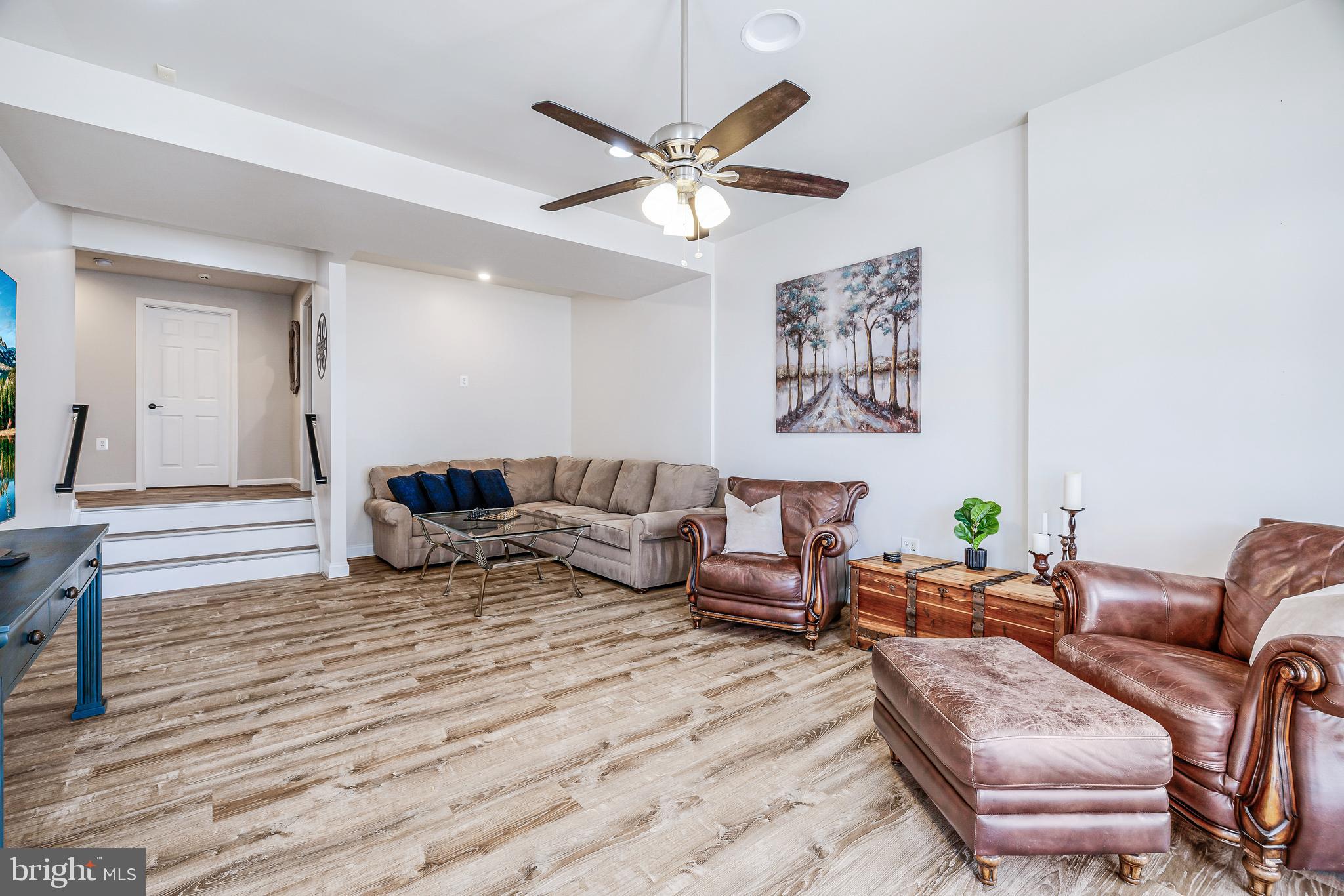 RIVER CREEK - Residential