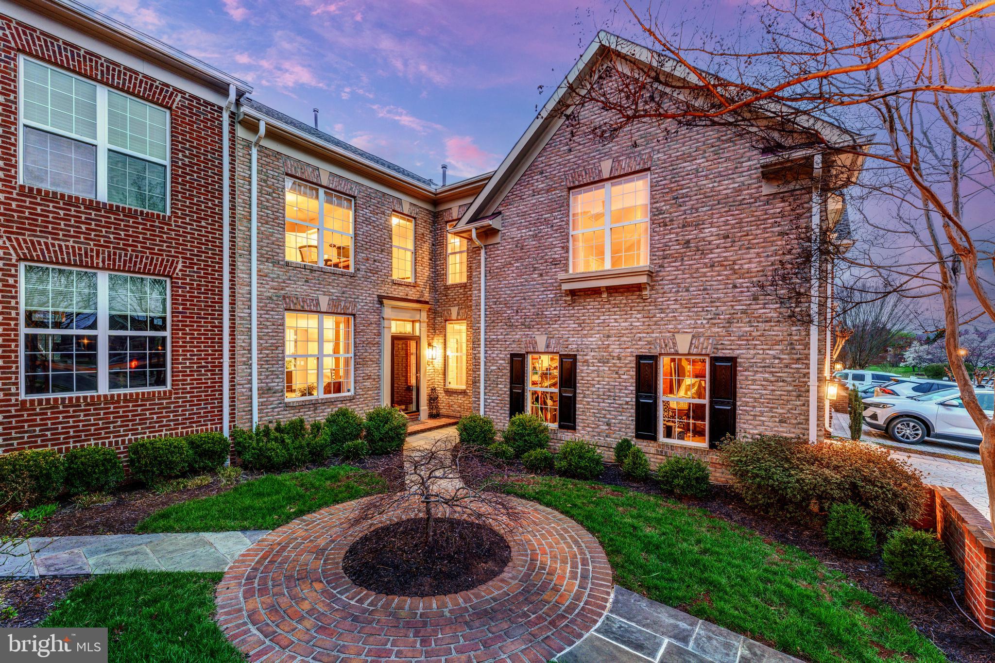 RIVER CREEK - Residential