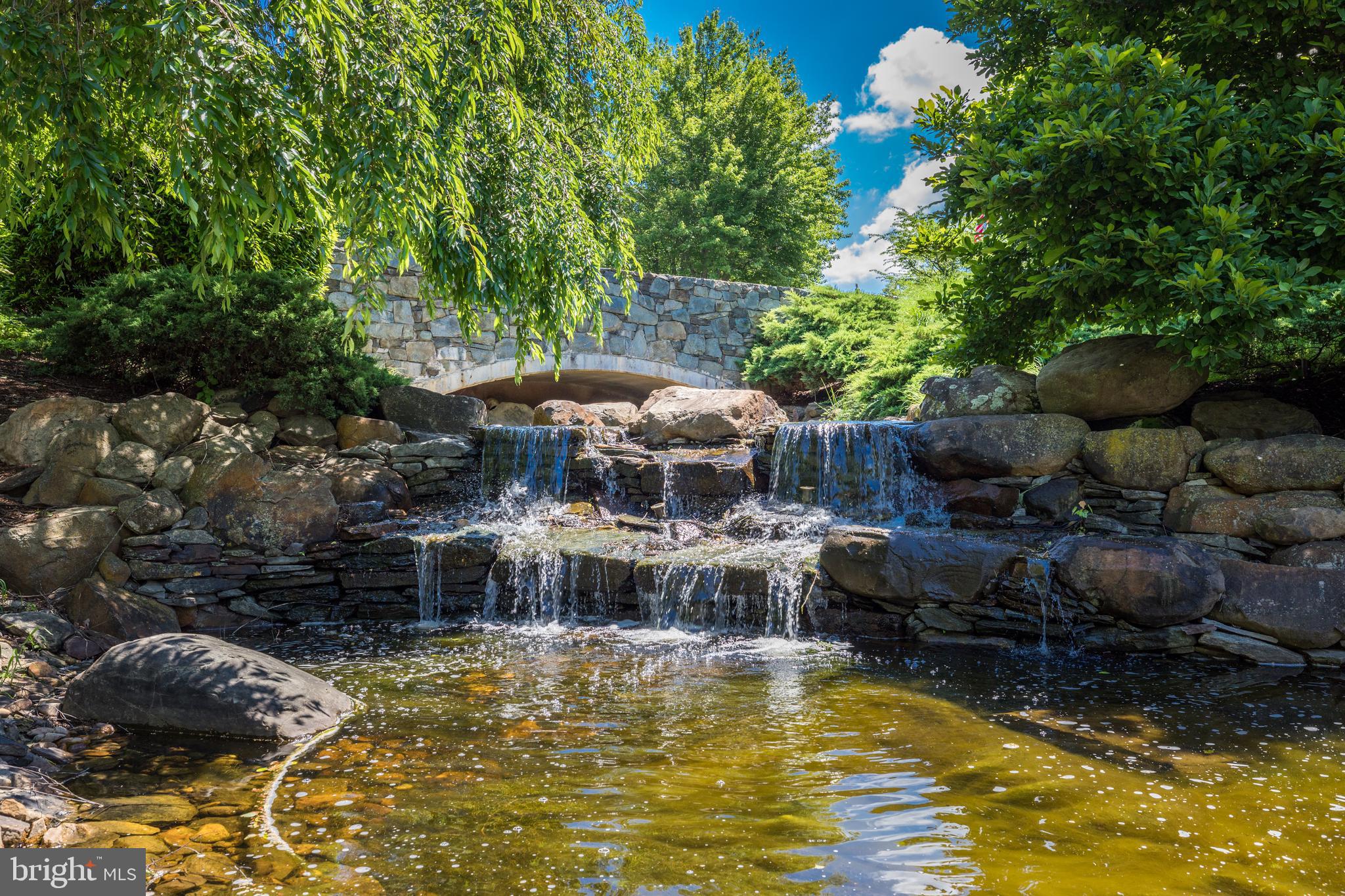 RIVER CREEK - Residential