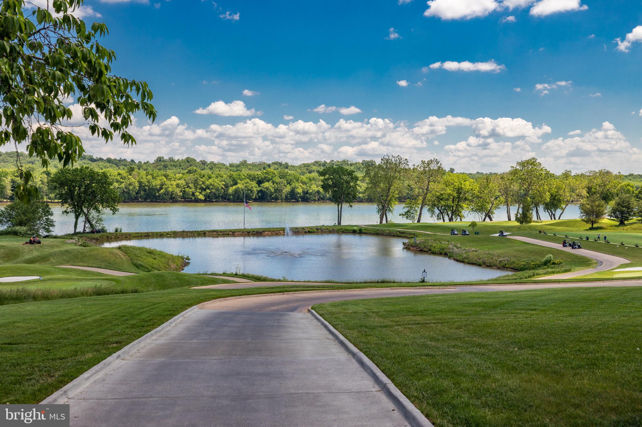 RIVER CREEK - Residential