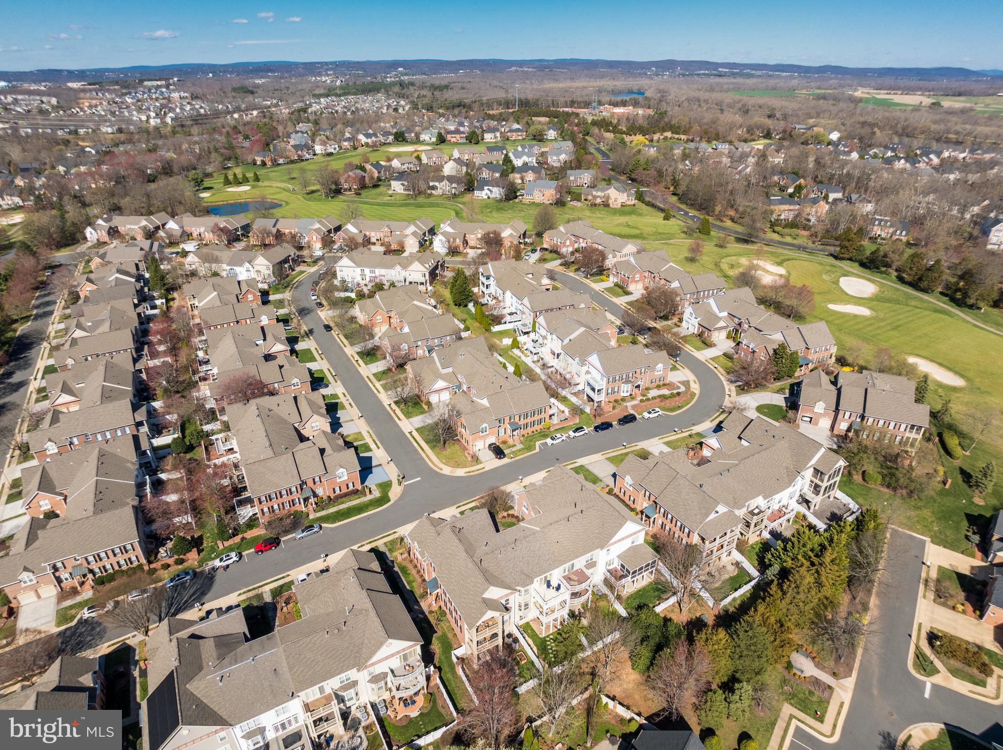 RIVER CREEK - Residential