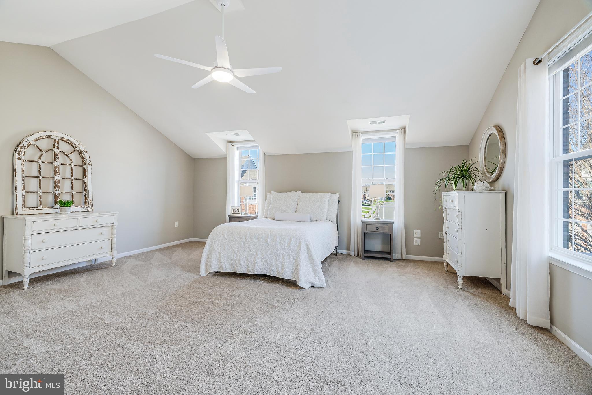 RIVER CREEK - Residential