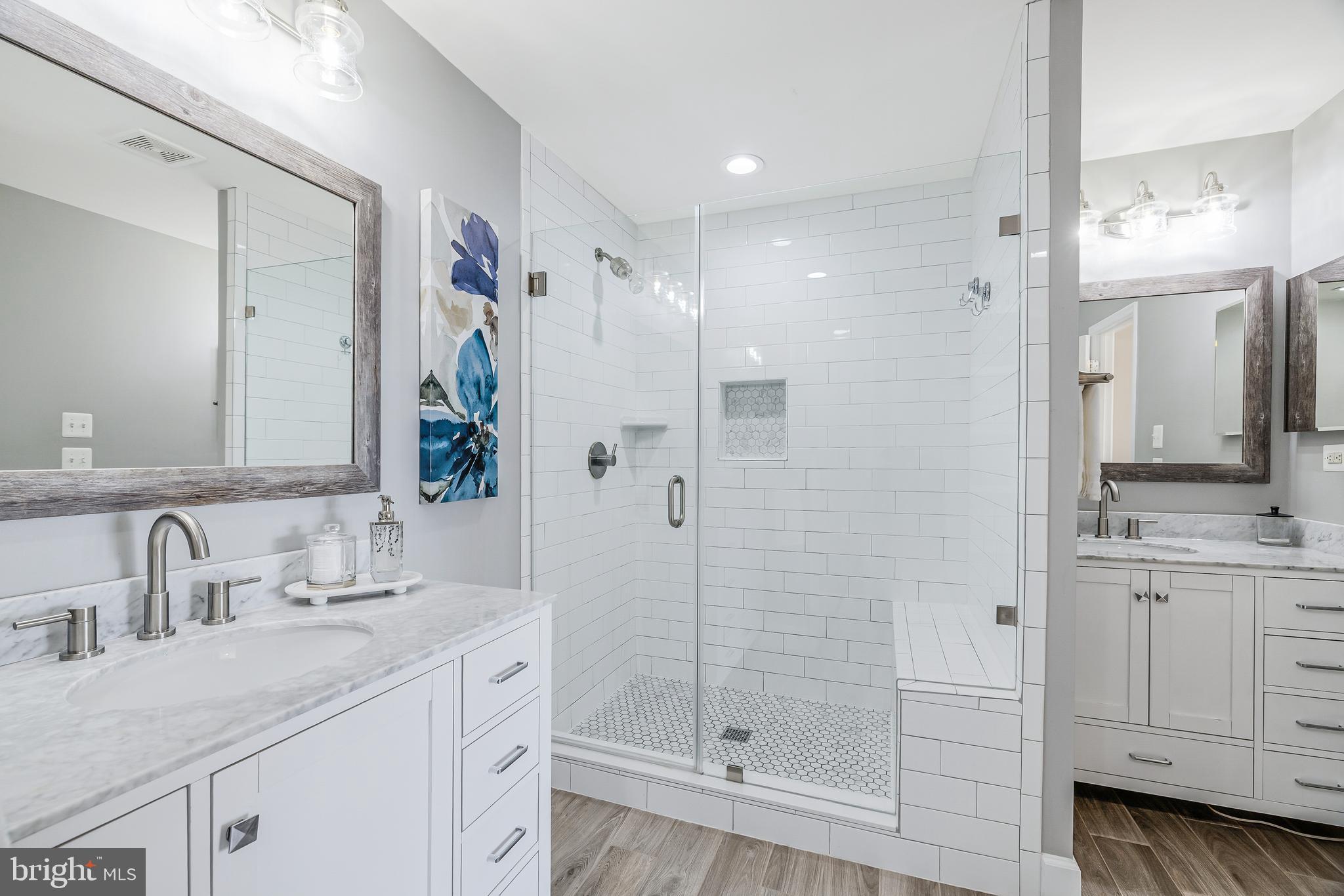 RIVER CREEK - Residential