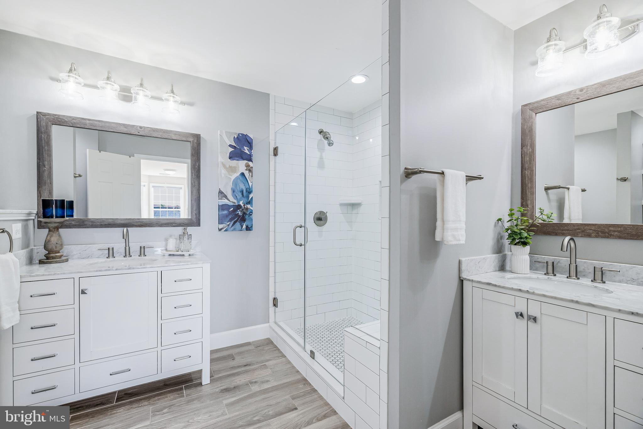 RIVER CREEK - Residential