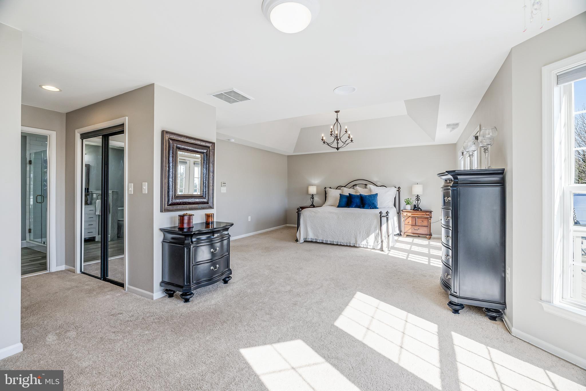 RIVER CREEK - Residential