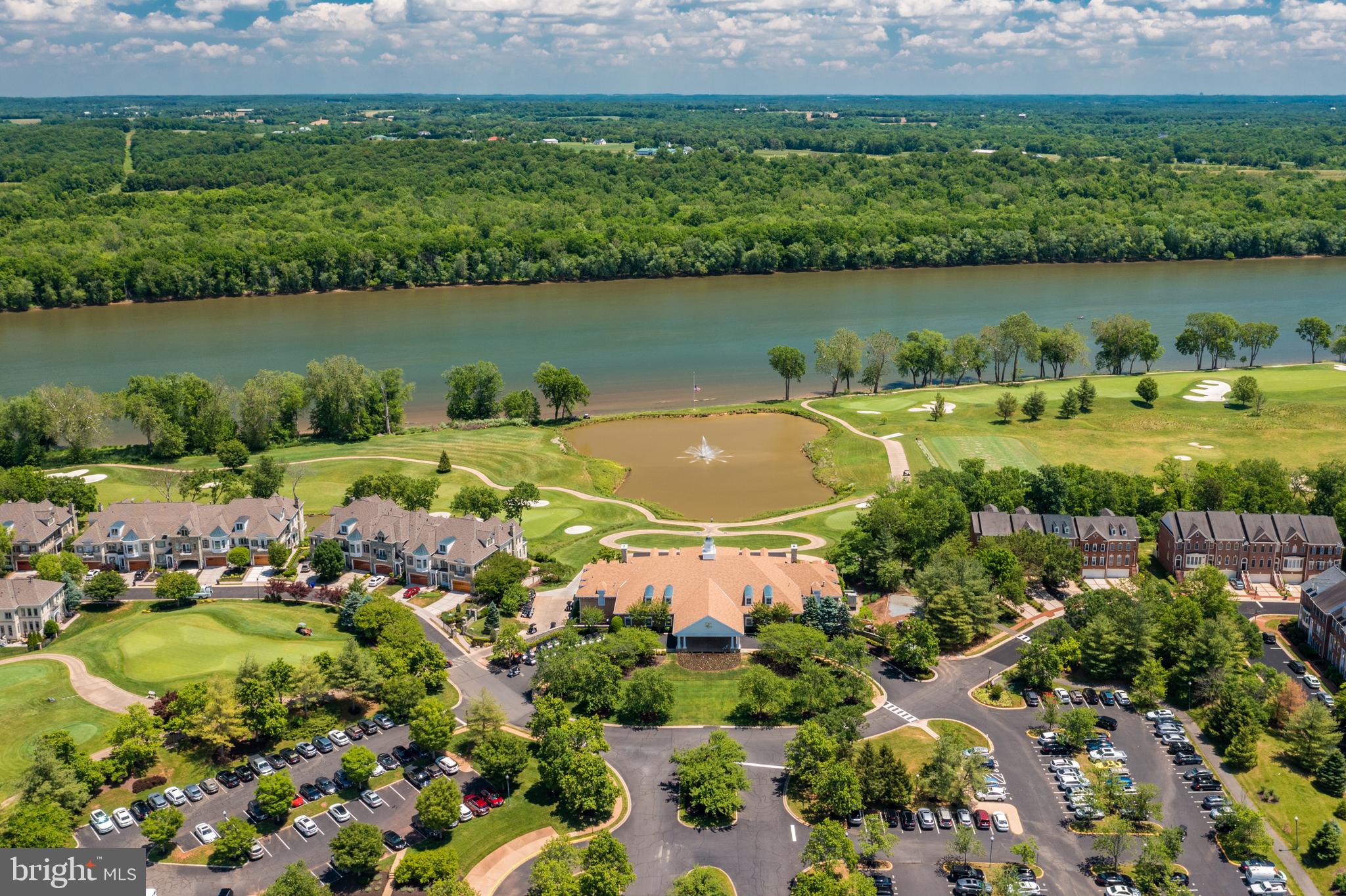 RIVER CREEK - Residential