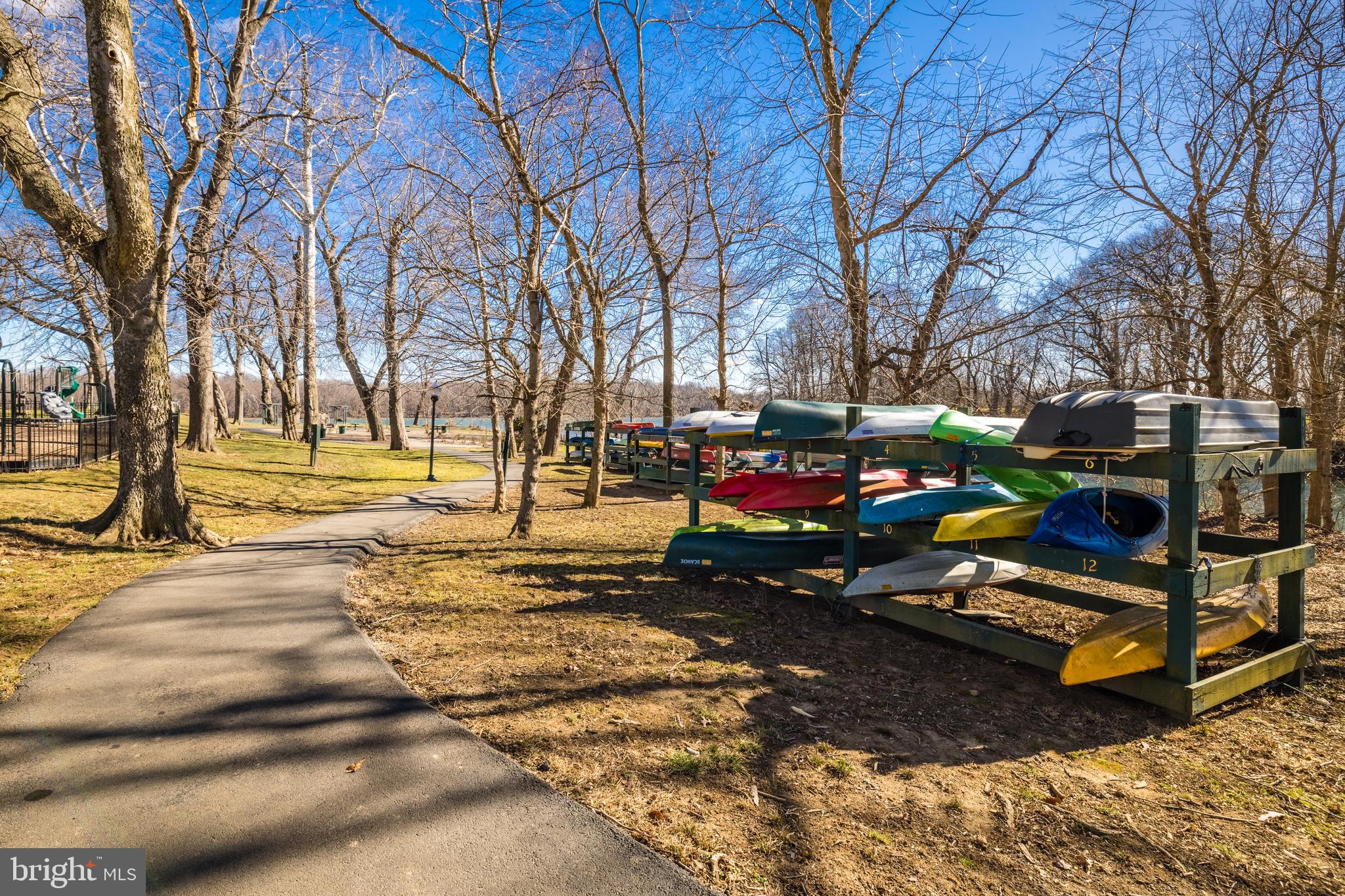 RIVER CREEK - Residential