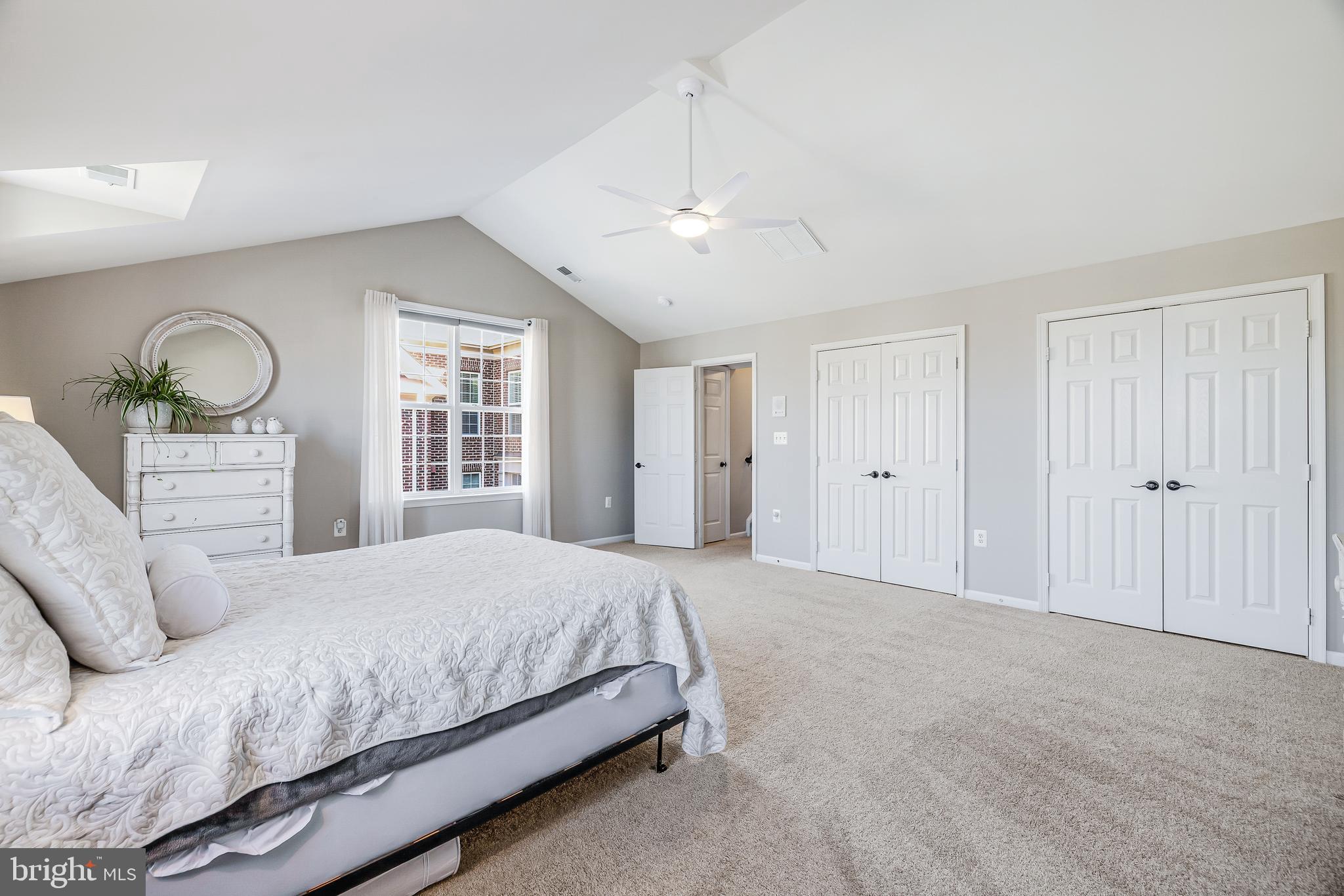 RIVER CREEK - Residential