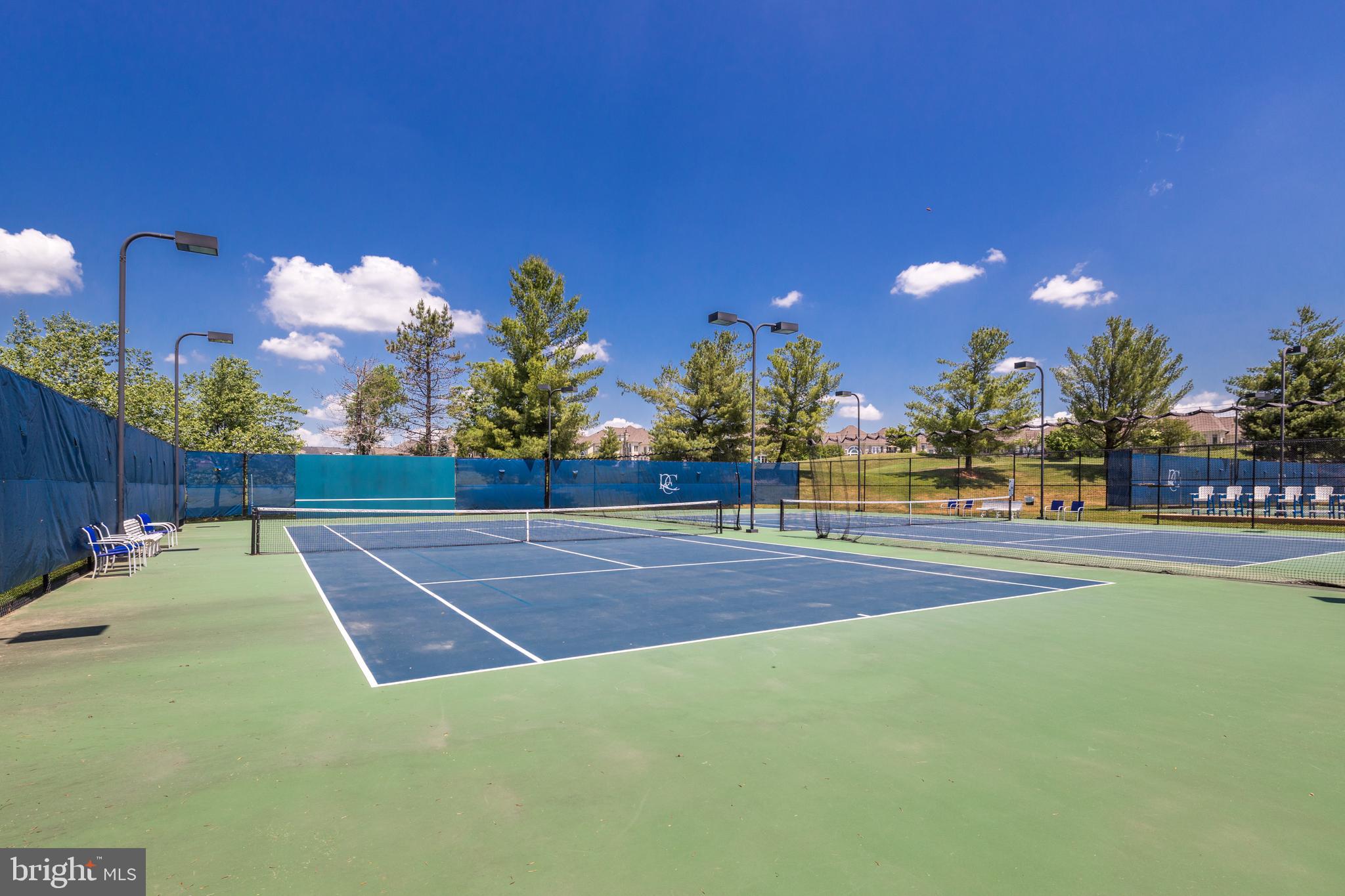 RIVER CREEK - Residential