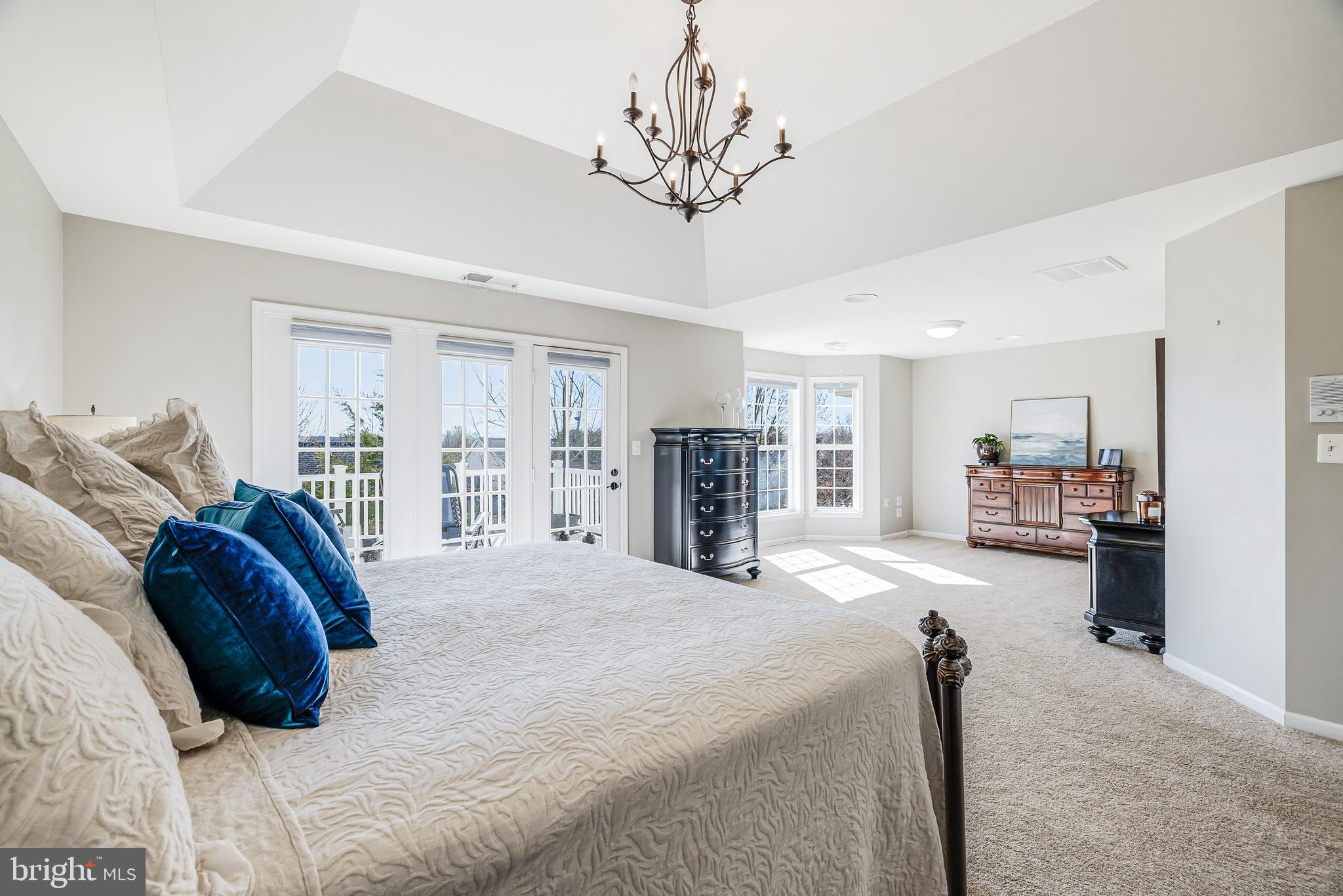 RIVER CREEK - Residential