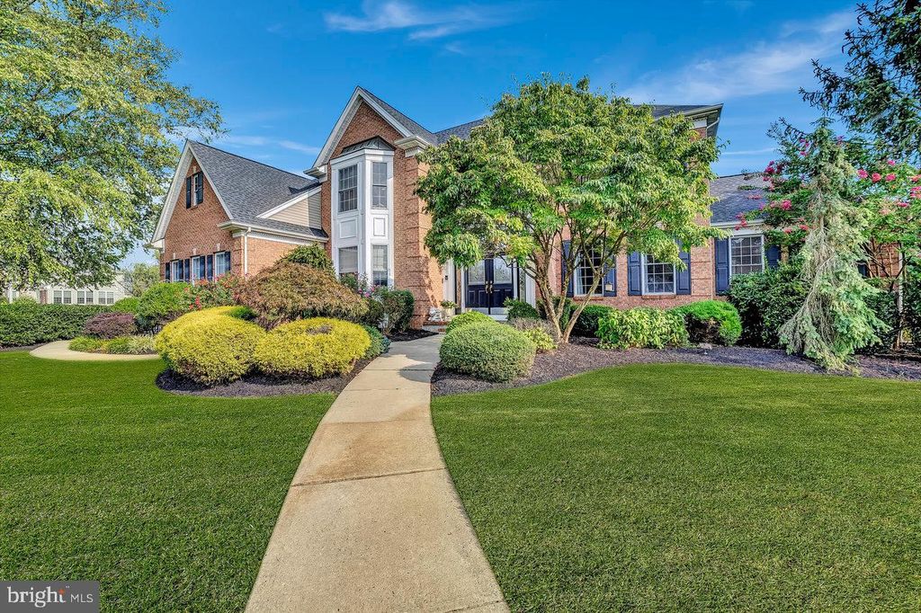 Photo of 11 Victoria Court, CREAM RIDGE, NJ 08514 (MLS # NJMM2004032)