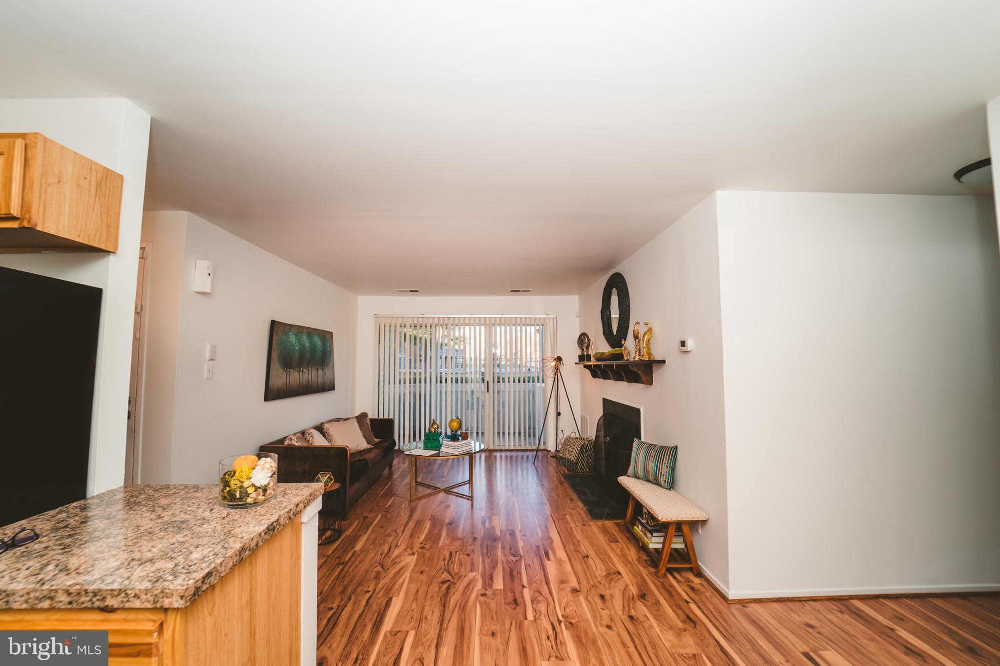 FARMINGDALE - Residential