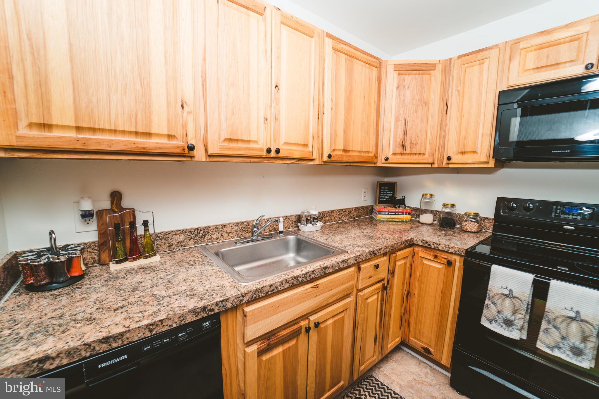 FARMINGDALE - Residential