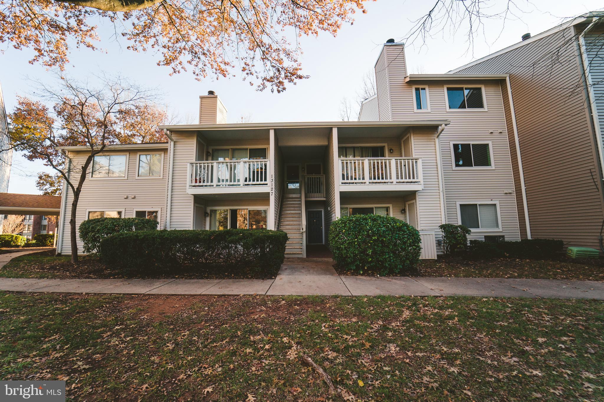 FARMINGDALE - Residential